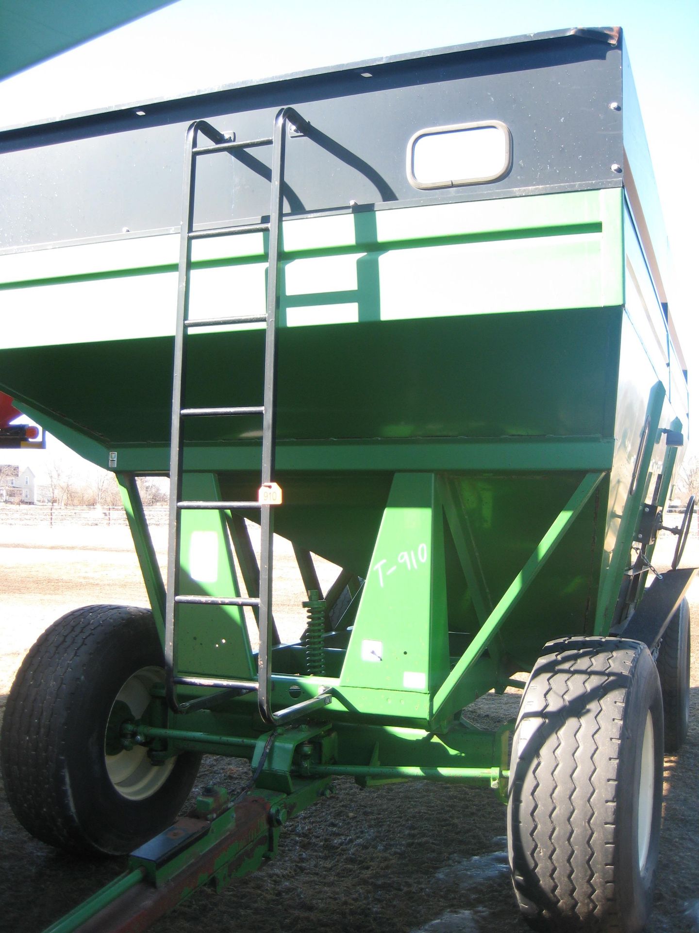 Brent 540 Gravity Wagon, 425-65R/22.5 tires, green - Image 7 of 15