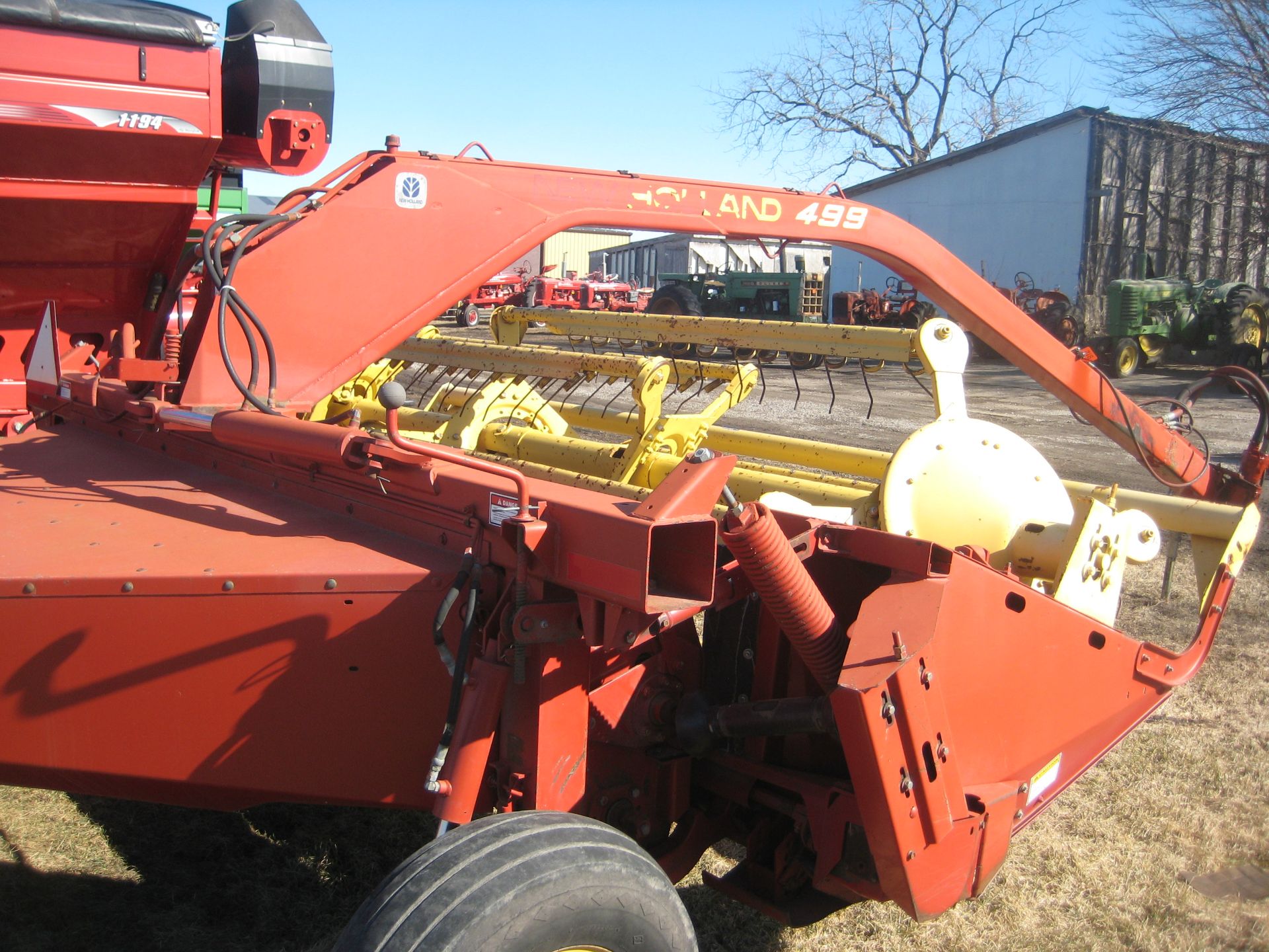 NH 499 12' Hydra Swing Mower Conditioner - Image 10 of 17