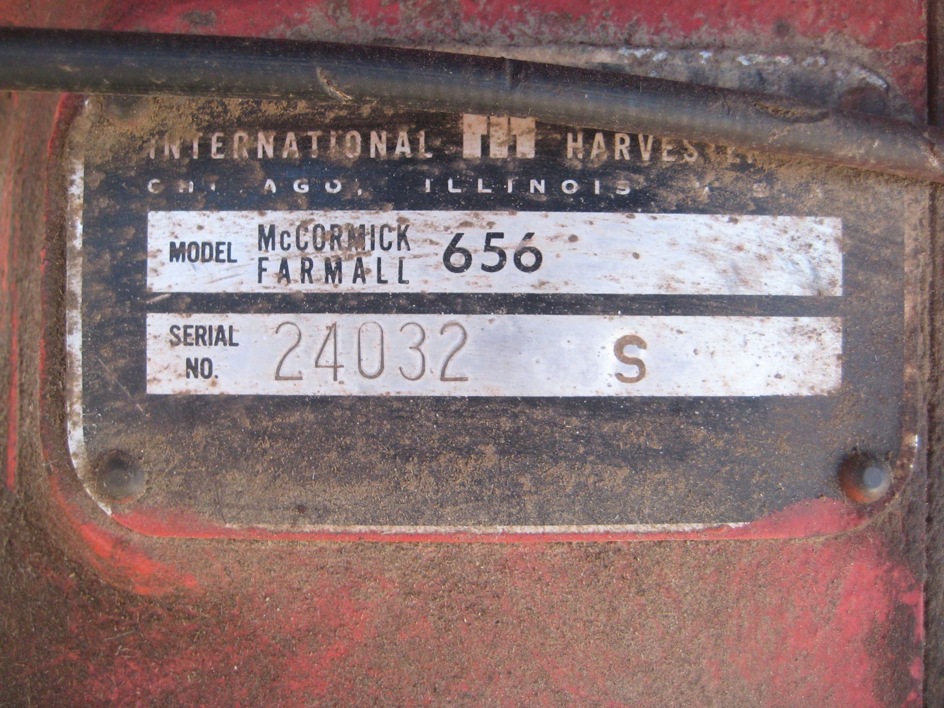 FARMALL 656, GAS, USED LITTLE LAST FEW YEARS, NO KNOWN PROBLEMS, 15.5x 38 Tires, SN-24032 - Image 10 of 18