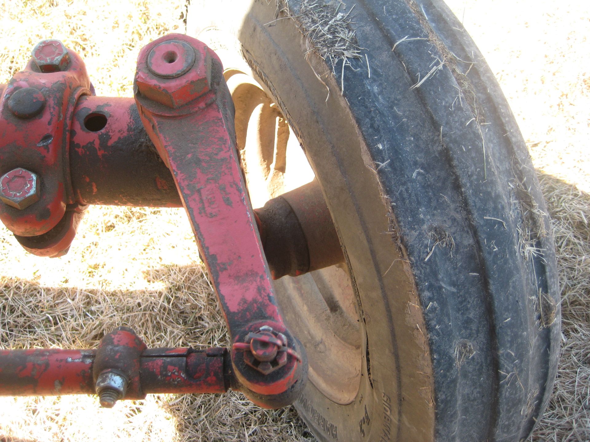 FARMALL 656, GAS, USED LITTLE LAST FEW YEARS, NO KNOWN PROBLEMS, 15.5x 38 Tires, SN-24032 - Image 13 of 18