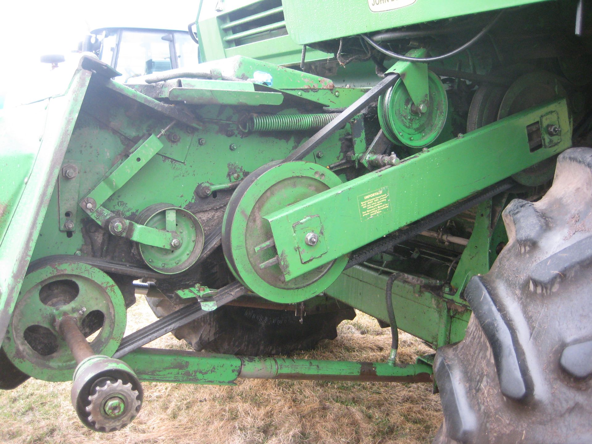 '75 JOHN DEERE 6600 DIESEL COMBINE, 3847 HRS, 23.1/26 TIRES, STRAW CHOPPER, HINIKER TANK EXTENSION - Image 19 of 33