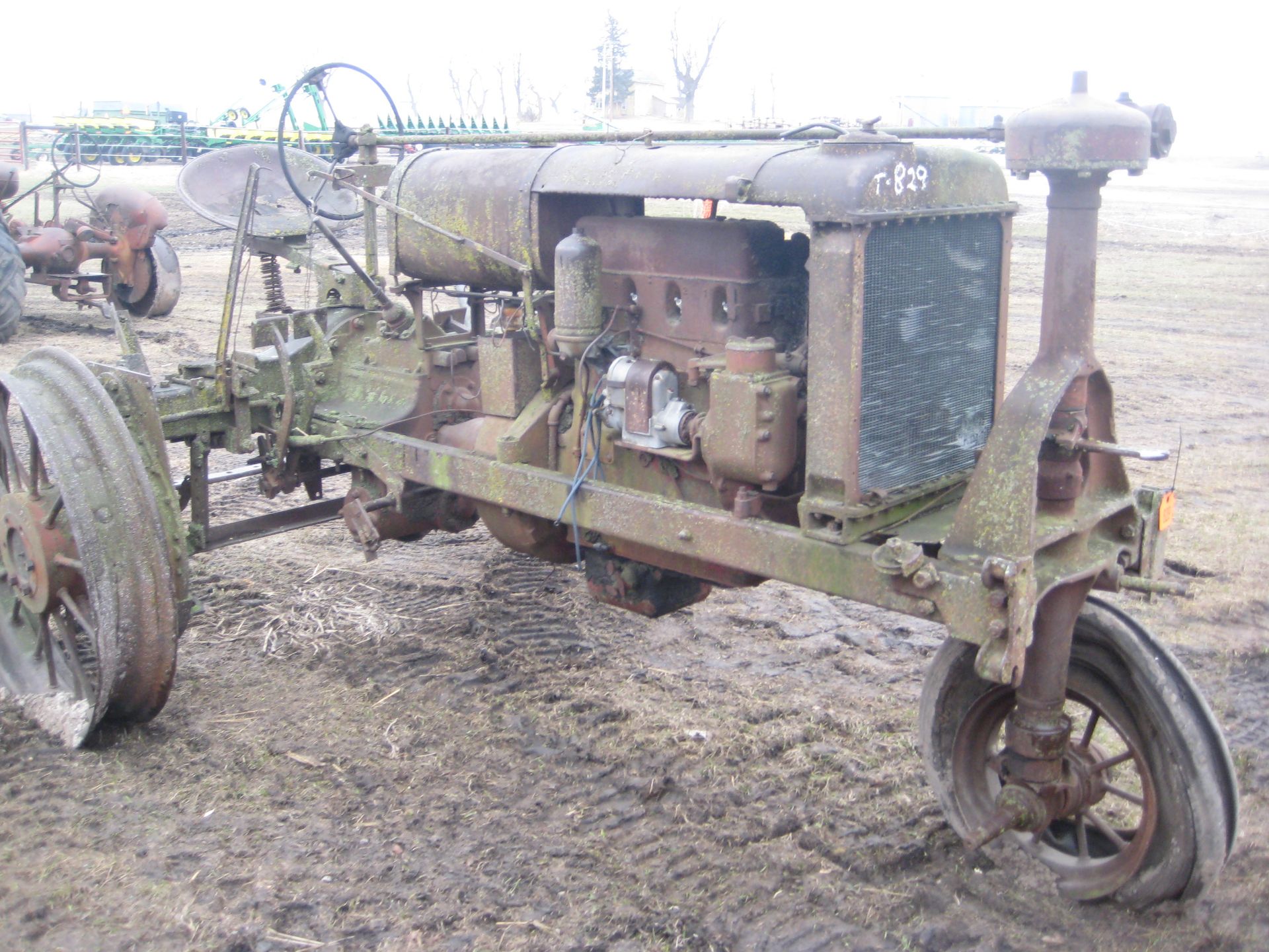 FARMALL F-20 - Image 4 of 10