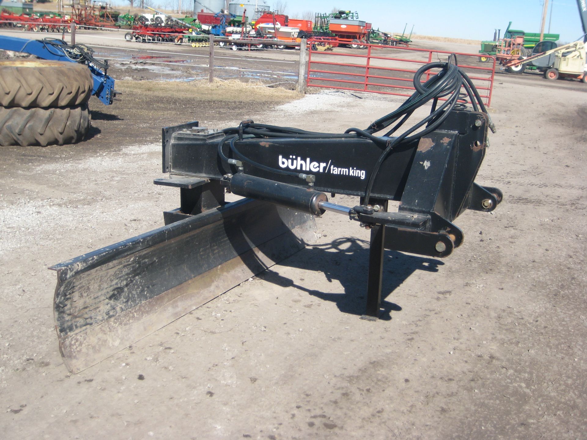 BUHLER FARM KING 100 9' ALL HYDR 3 PT BLADE