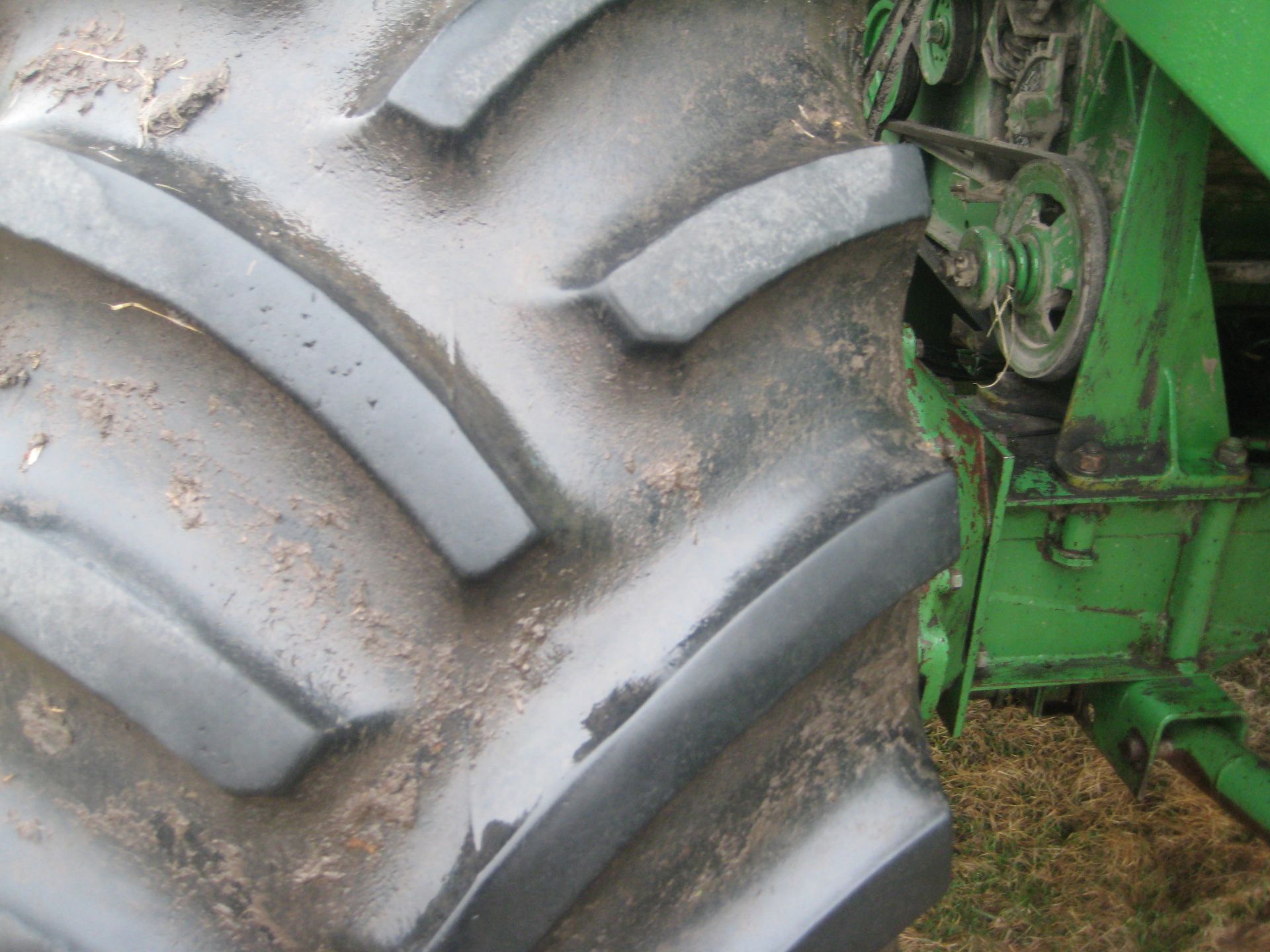 '75 JOHN DEERE 6600 DIESEL COMBINE, 3847 HRS, 23.1/26 TIRES, STRAW CHOPPER, HINIKER TANK EXTENSION - Image 22 of 33