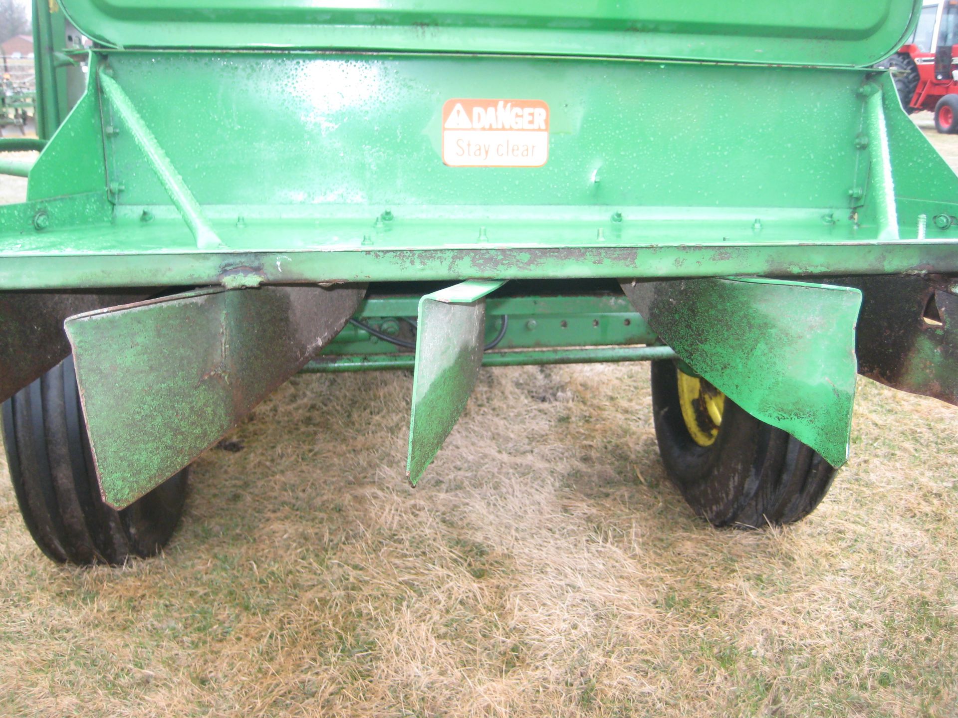 '75 JOHN DEERE 6600 DIESEL COMBINE, 3847 HRS, 23.1/26 TIRES, STRAW CHOPPER, HINIKER TANK EXTENSION - Image 8 of 33