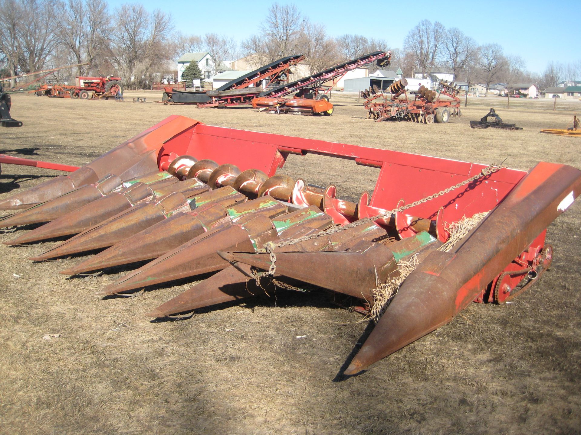 WHITE 706 CORN HEAD 8R22” - Image 3 of 11