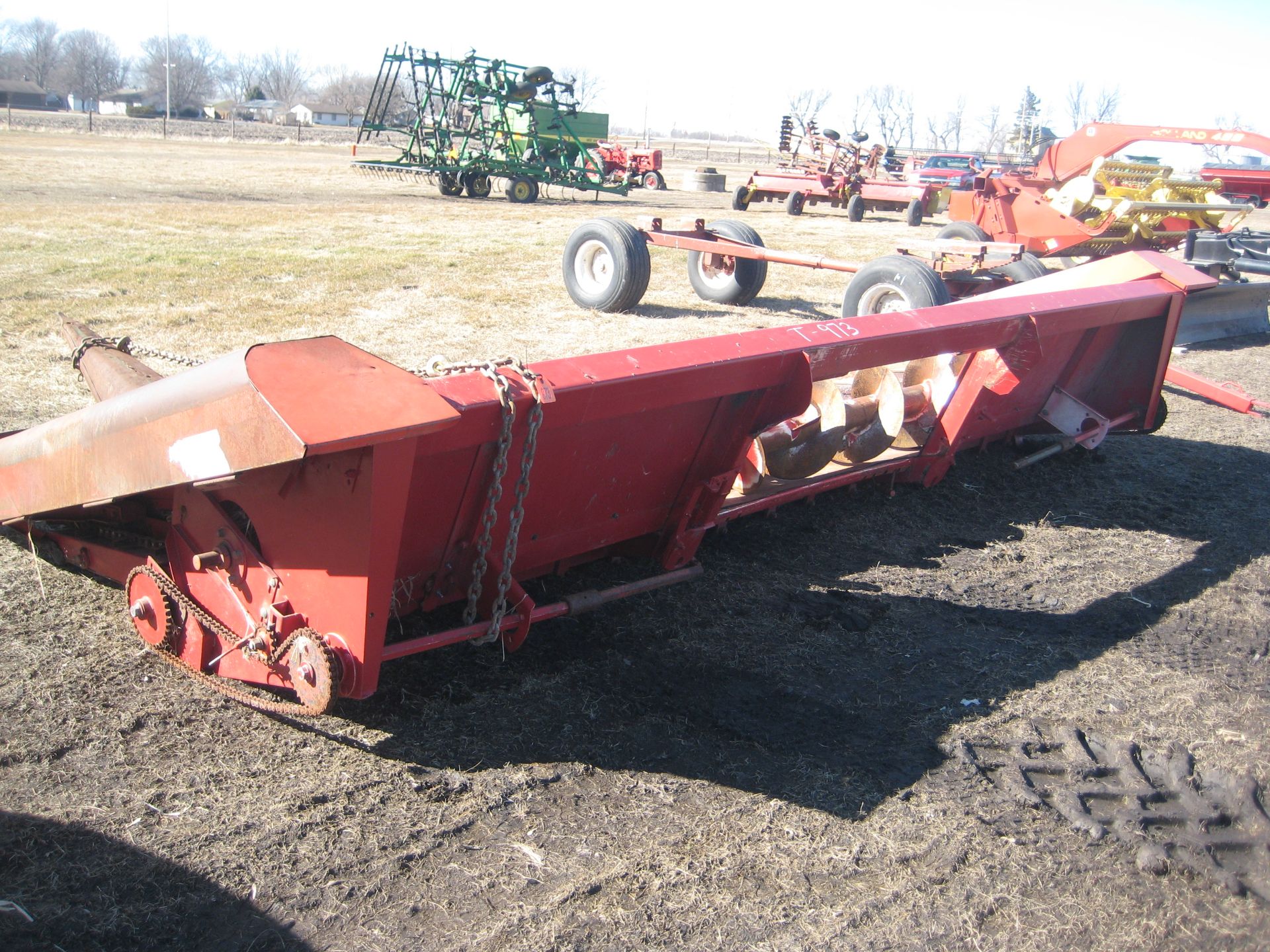 WHITE 706 CORN HEAD 8R22” - Image 2 of 11