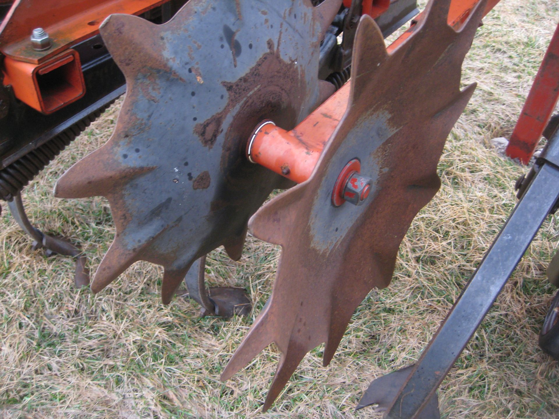 IH 183 12R CULTIVATOR - Image 5 of 14