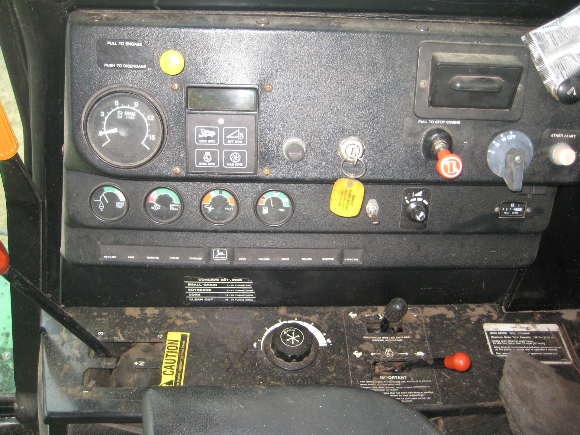 '88 JD 7720 TITAN II, 24.5x32, AUX. FUEL TANK, 3484 HRS, SN-625402 - Image 21 of 23