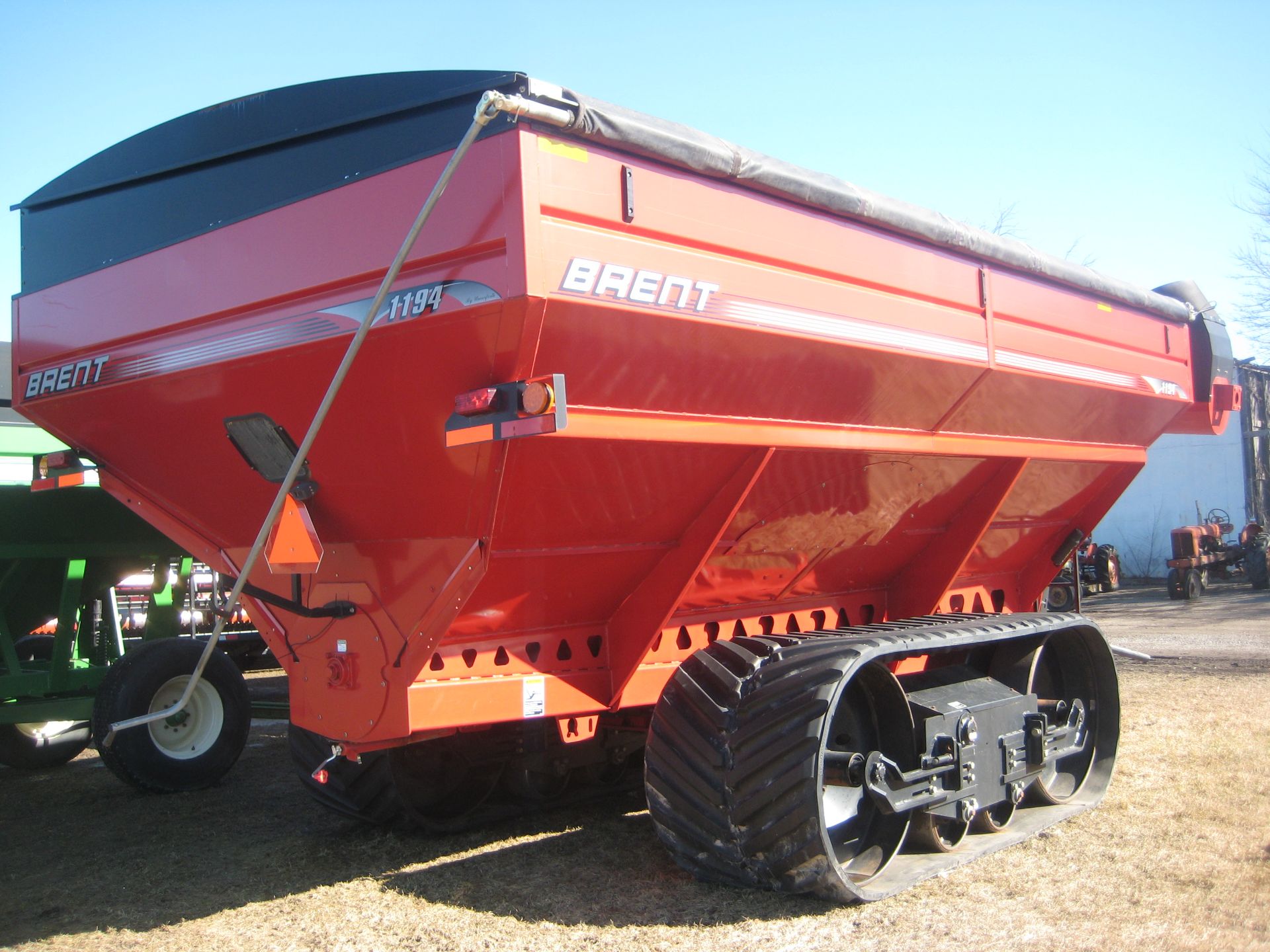 2009 Brent 1194 Grain Cart, Digi Star Scale, Tarp, Camera, 36" tracks - Image 3 of 21