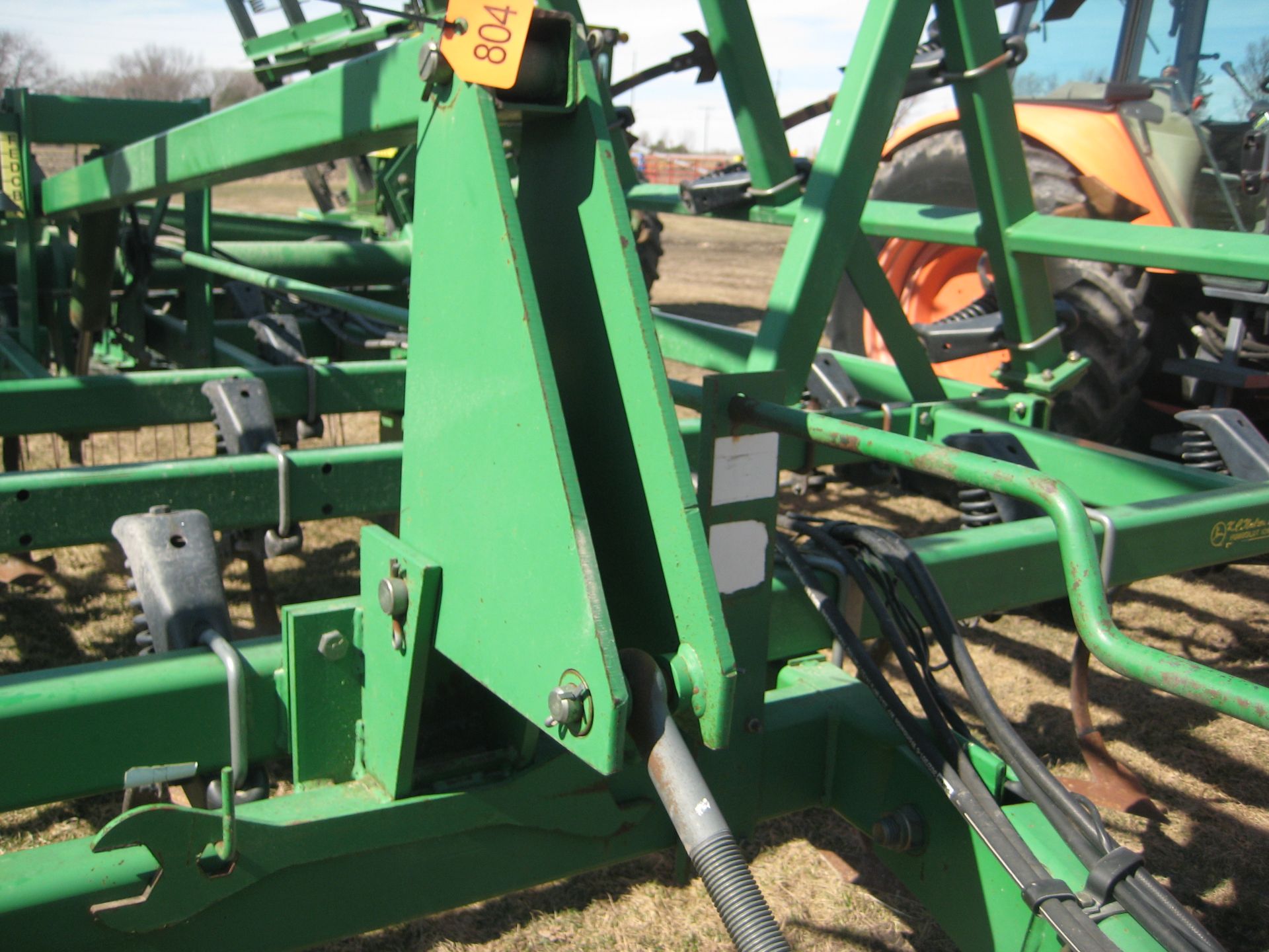 JD 980 FLD CULT 30.5’, NEW 7” SWEEPS, 6” CENTERS - Image 9 of 14