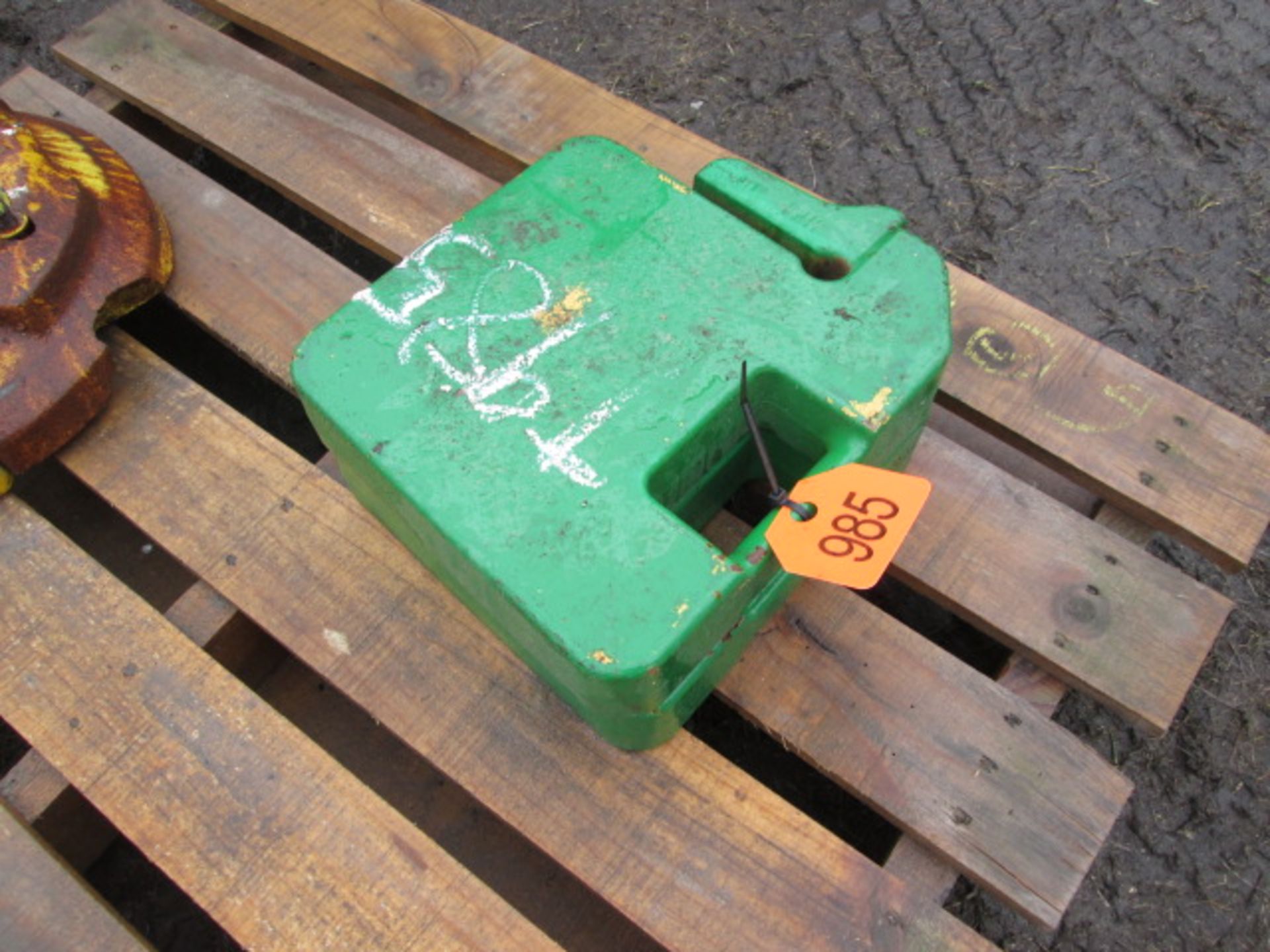 SMALL GREEN FRONT WEIGHTS, 2 total, selling together for 1 price - Image 2 of 3