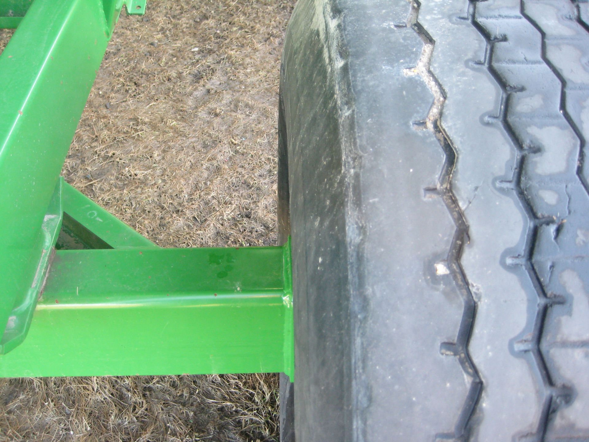 Brent 540 Gravity Wagon, 425-65R/22.5 tires, green - Image 13 of 15