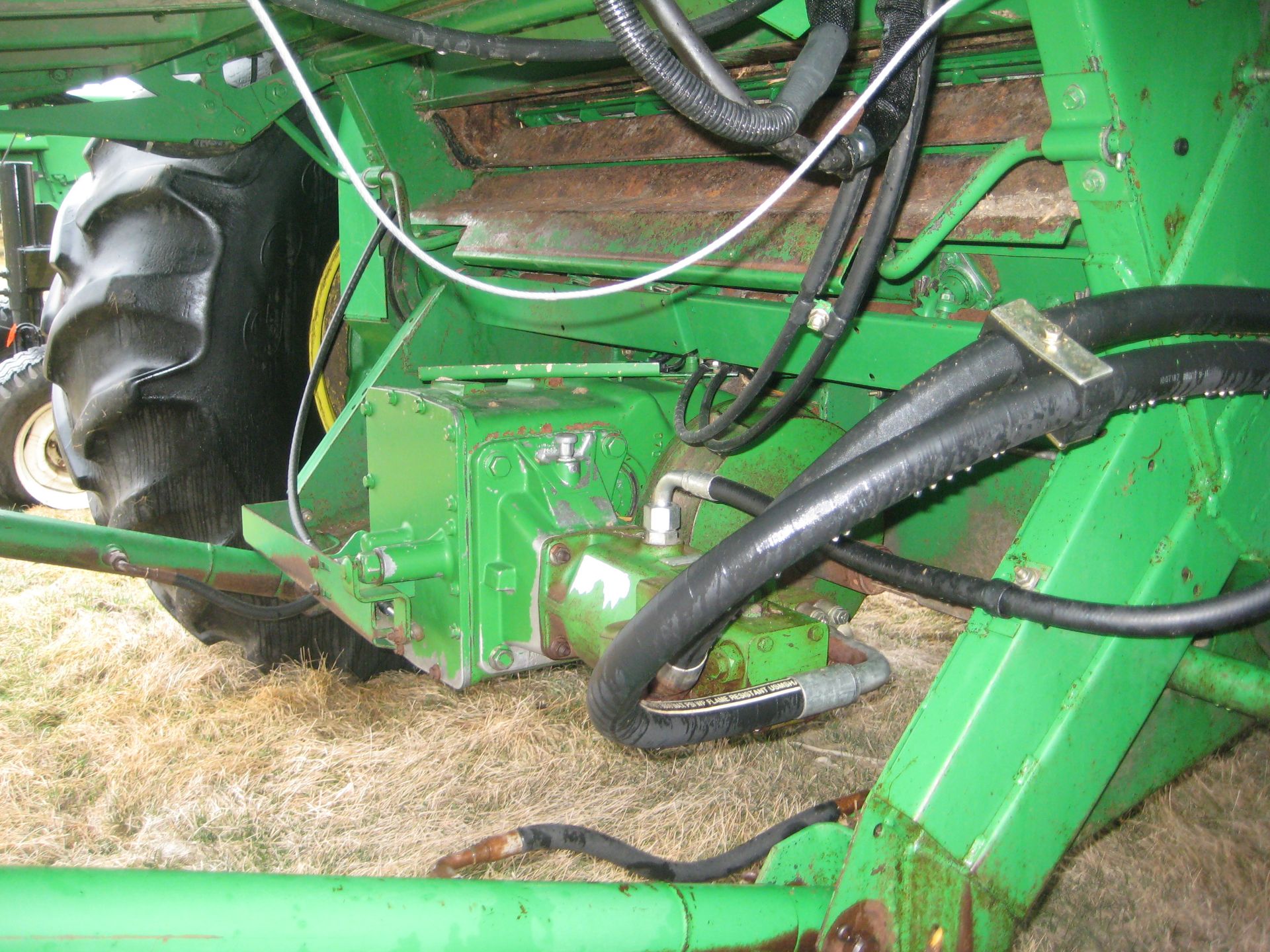 '97 JD 9400, 24.5x32, MAURER EXT., SHAFF SPREADER, WIRED FOR GREEN STAR, 3826/2826 HRS, SN-670541 - Image 16 of 28