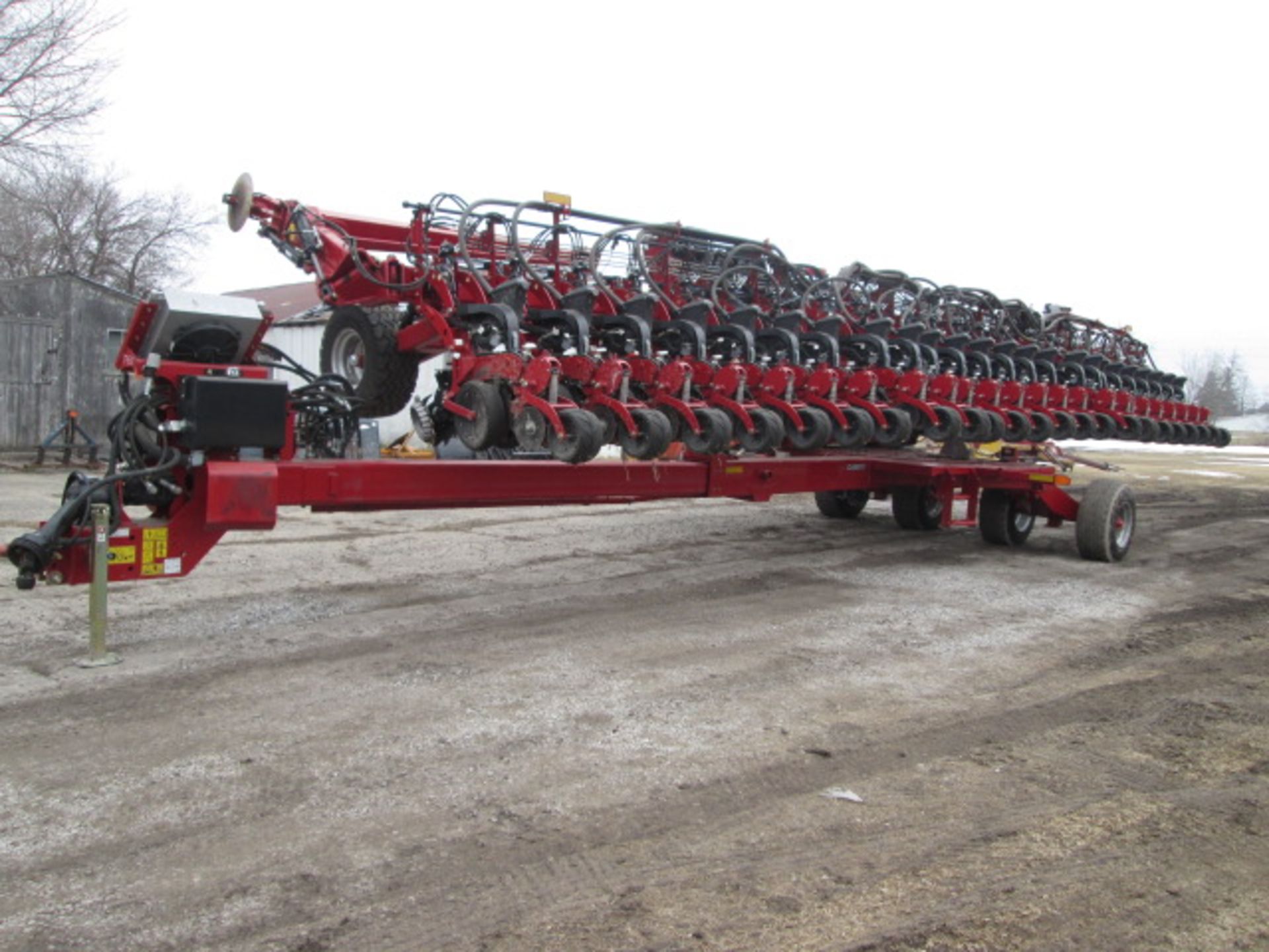 ’18 CASE-IH 2140 24R22” PLANTER, SN YHS073507, HYD DOWN PSI, LIQUID FERT, TW, USED ON 1200 ACRES - Image 8 of 41