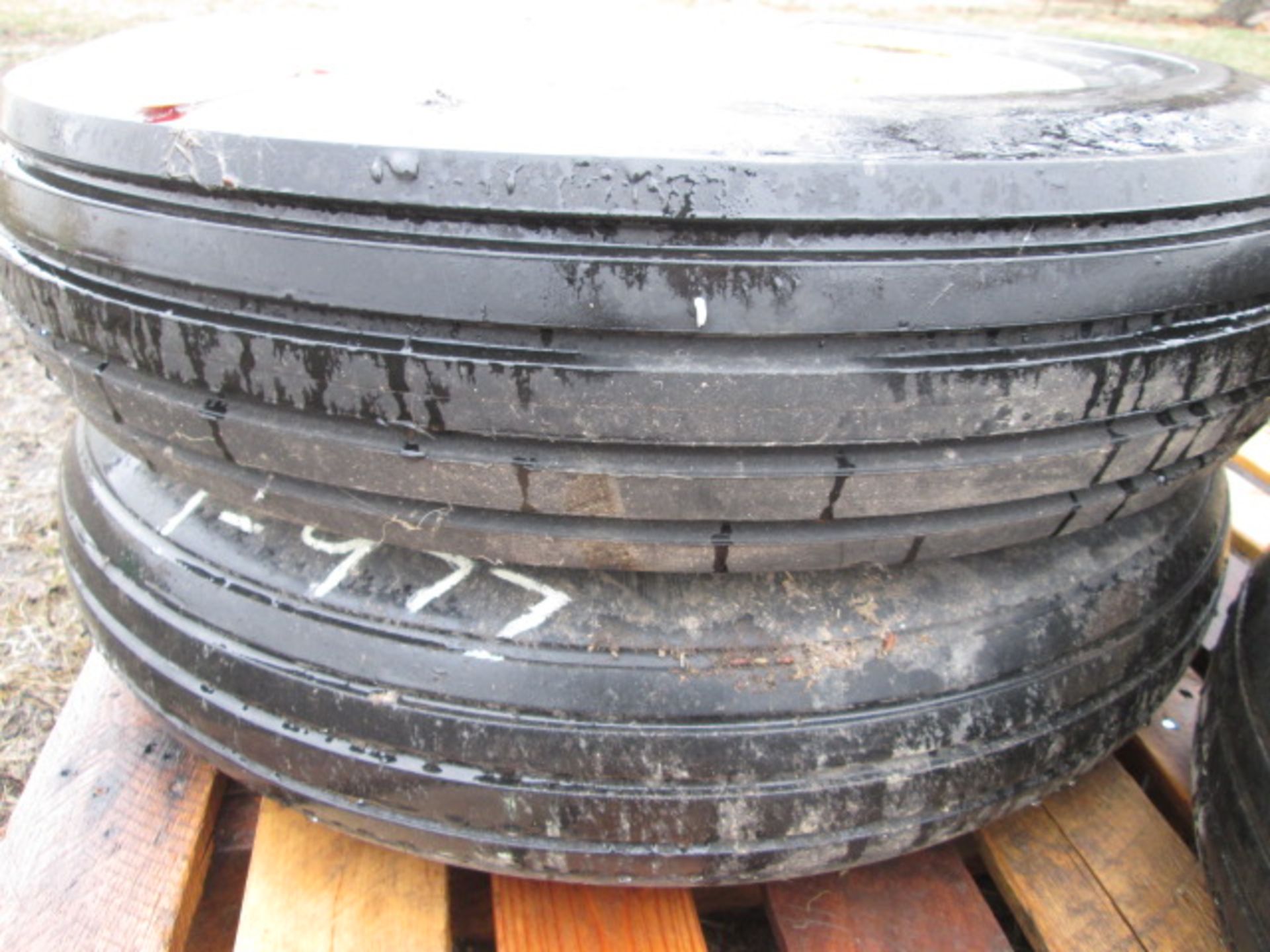 BATWING TIRES (4) - Image 4 of 5