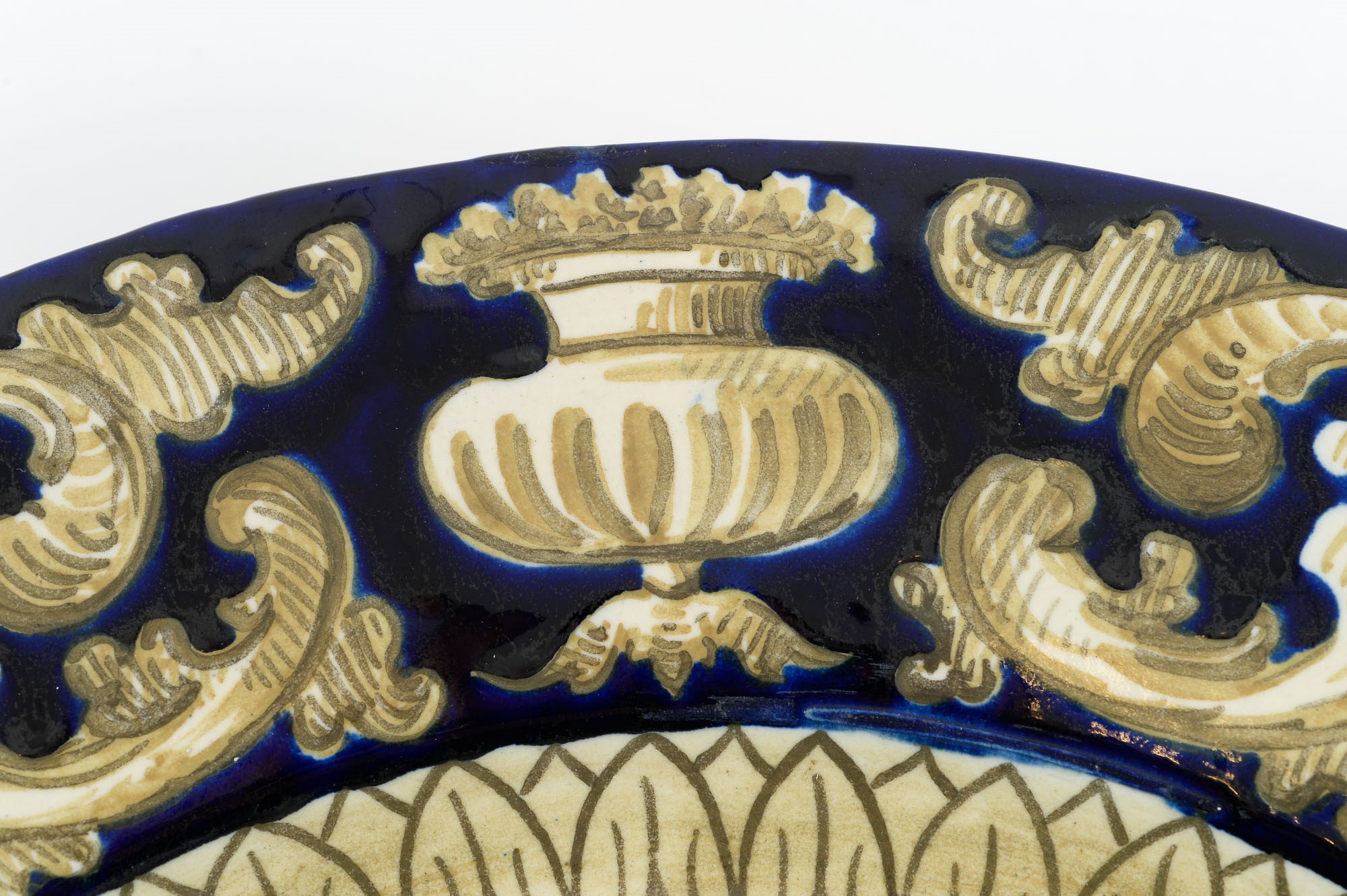 Enamelled and polychrome ceramic plate - Image 3 of 4