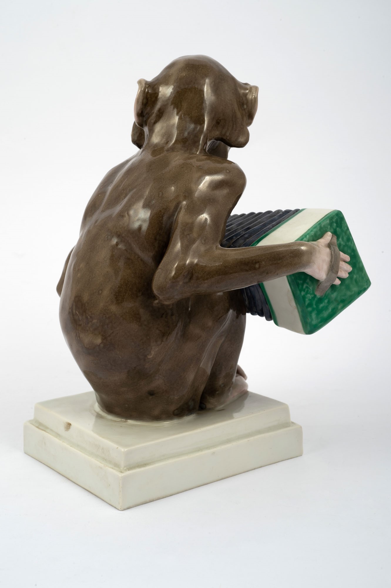 Polychrome porcelain sculpture depicting monkey playing - Image 2 of 6