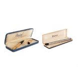 Lot of two ballpoint pens, Columbus laminated in gold, Parker ballpoint pen in original cases