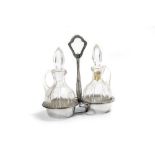 Silver oil cruet Italy, '50, palmette decoration, with two glass bottles, a broken stopper, net