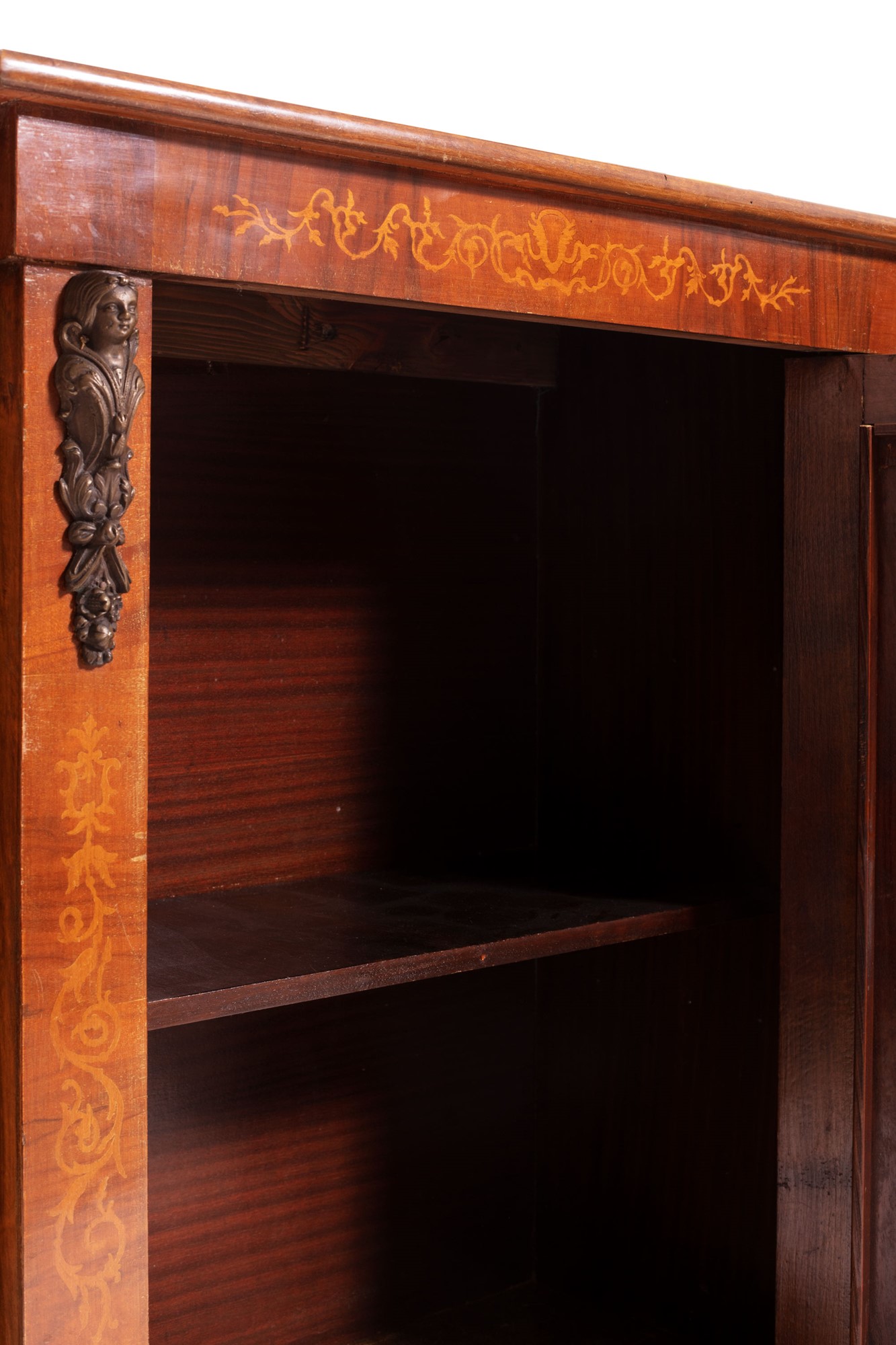 Three-door sideboard in mahogany manifacture lombarda, '50-'60, with floral fruit wood inlays and - Image 2 of 11