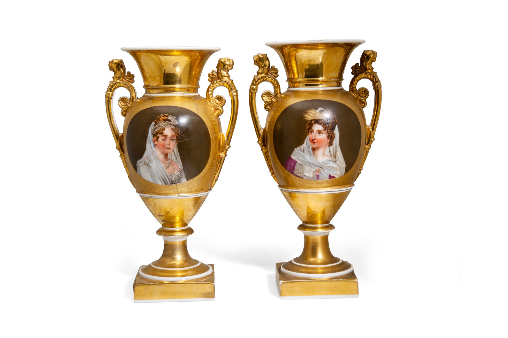 Pair of vasesFrance, 20th centuryin golden porcelain, on the back portraits of noblewomen inside