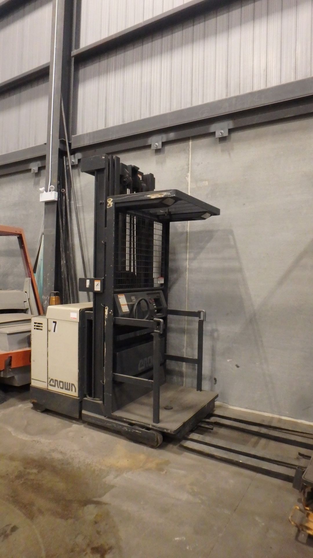 CROWN 30SP42TT-S ORDER PICKER W/ 3,000LBS CAP., 240" LIFT, 24" REACH, S/N 1A118065 (LOCATED AT