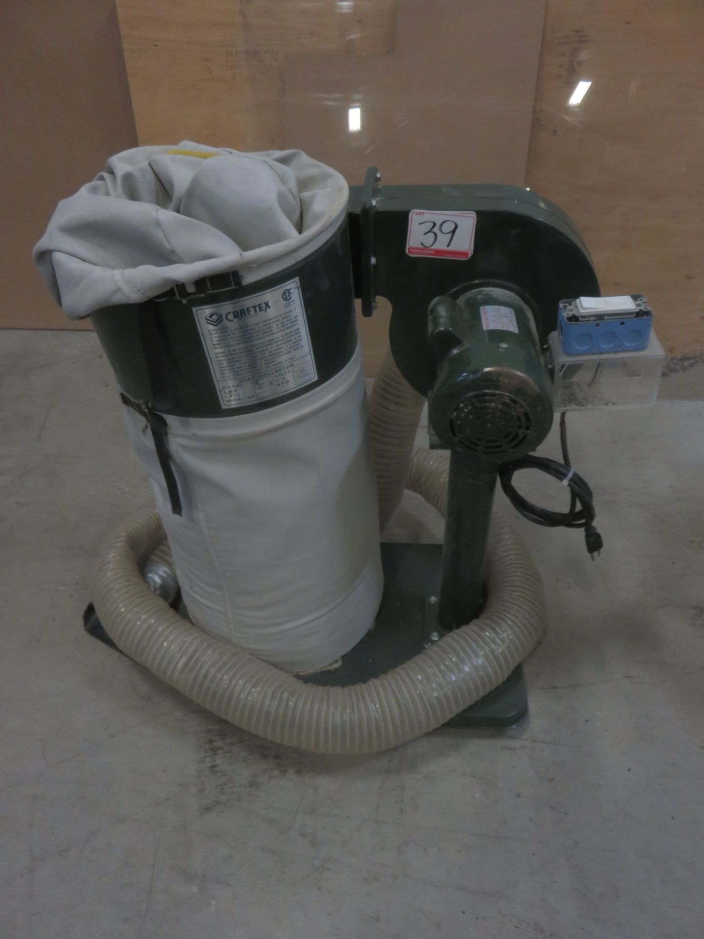 CRAFTEX B1140 BAG TYPE DUST COLLECTOR (120V)