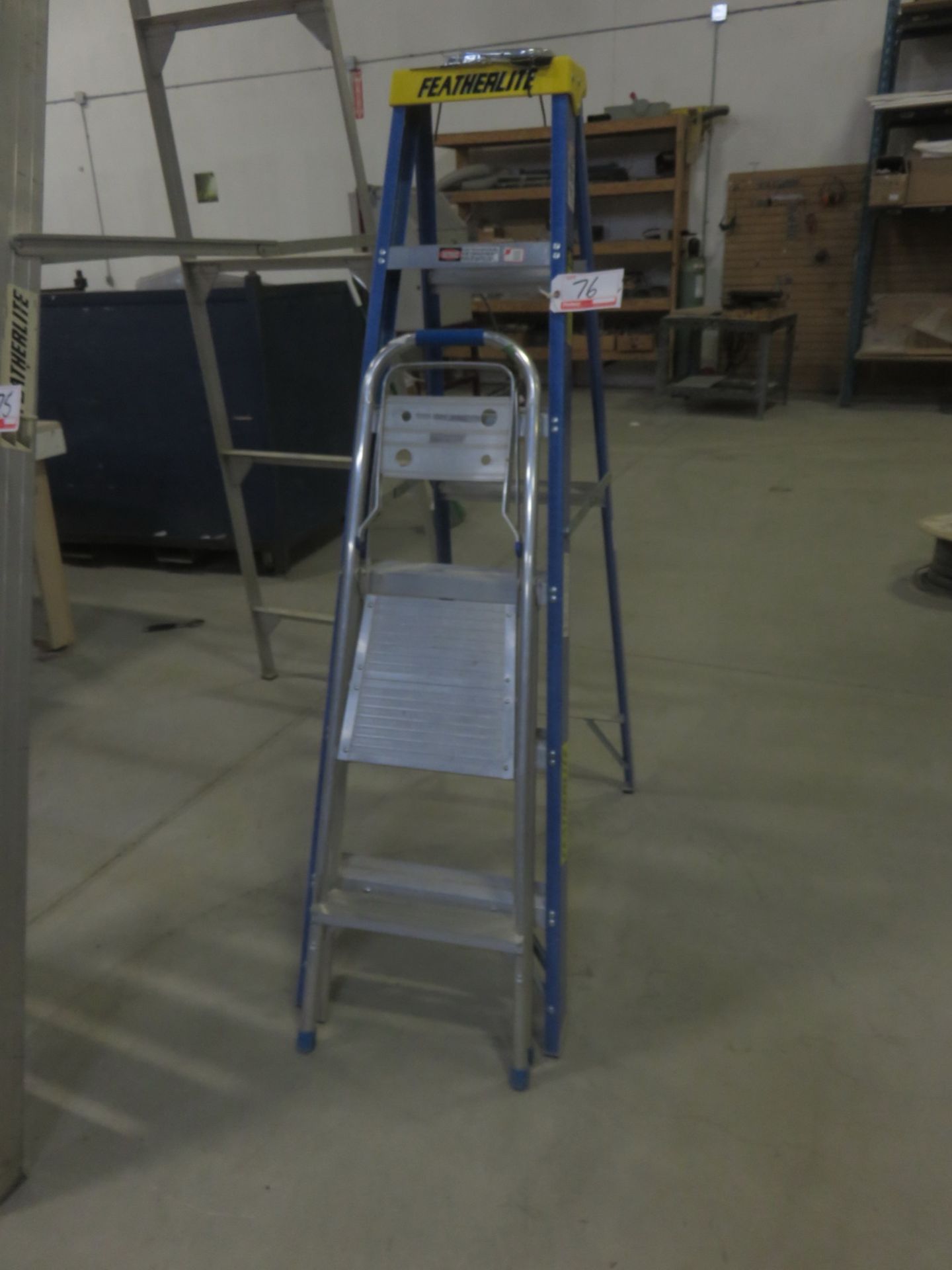 LOT - FEATHER LITE BLUE LADDER W/ 2-STEP ALUMINUM LADDER