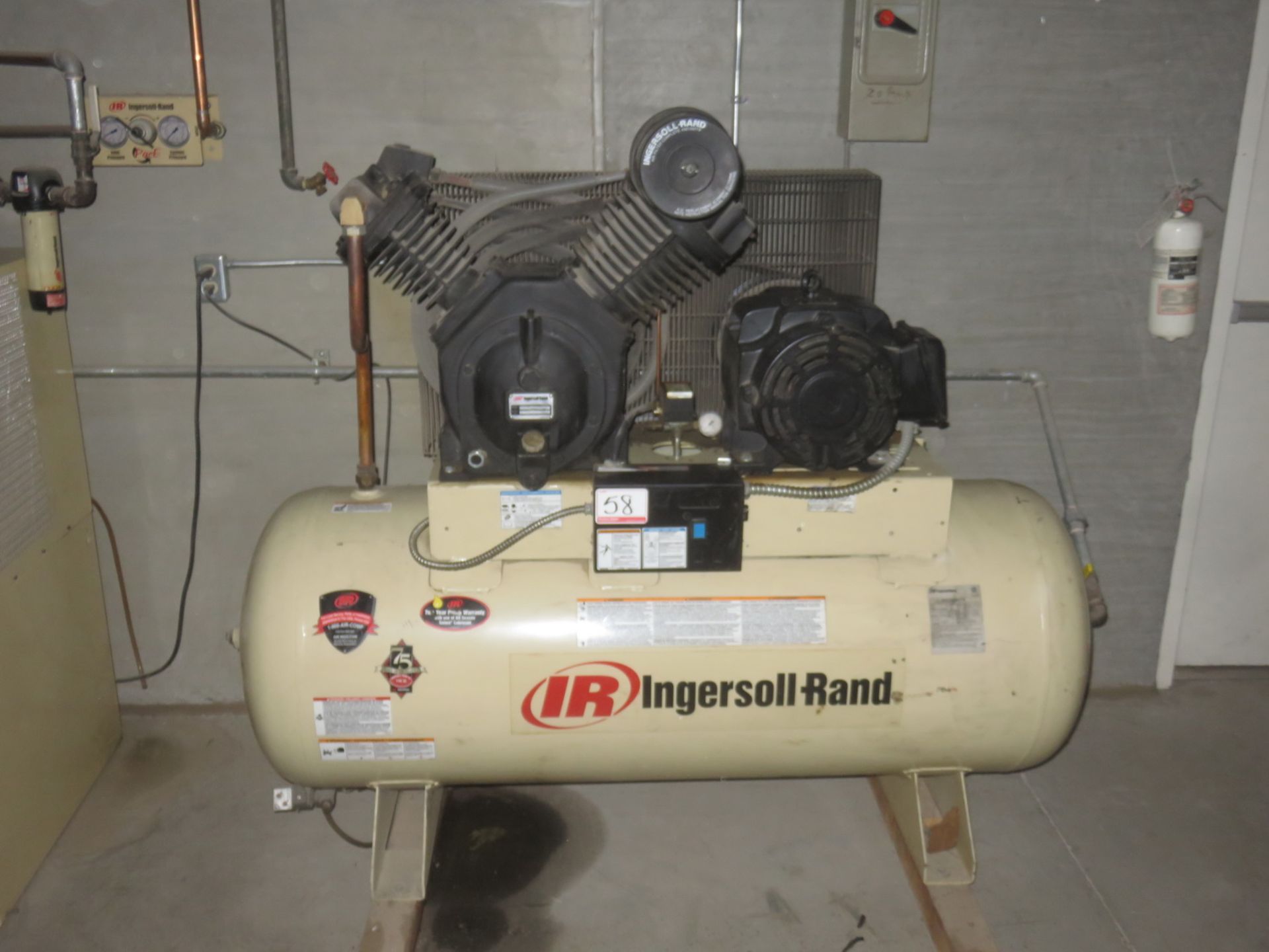 INGERSOLL RAND MODEL 7100 15HP AIR COMPRESSOR, S/N 4036166