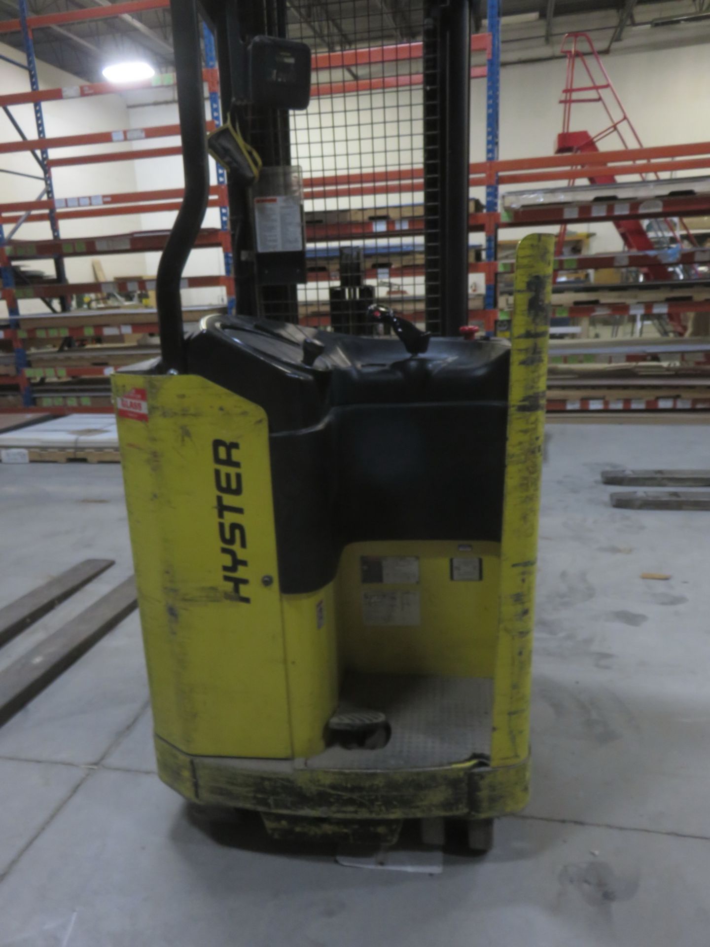 HYSTER N40XMR3 ELECTRIC REACH TRUCK W/ 4,000 LBS CAPACITY, 242″ LIFT, S/N C470N020192 C/W CHARGER - Image 2 of 4