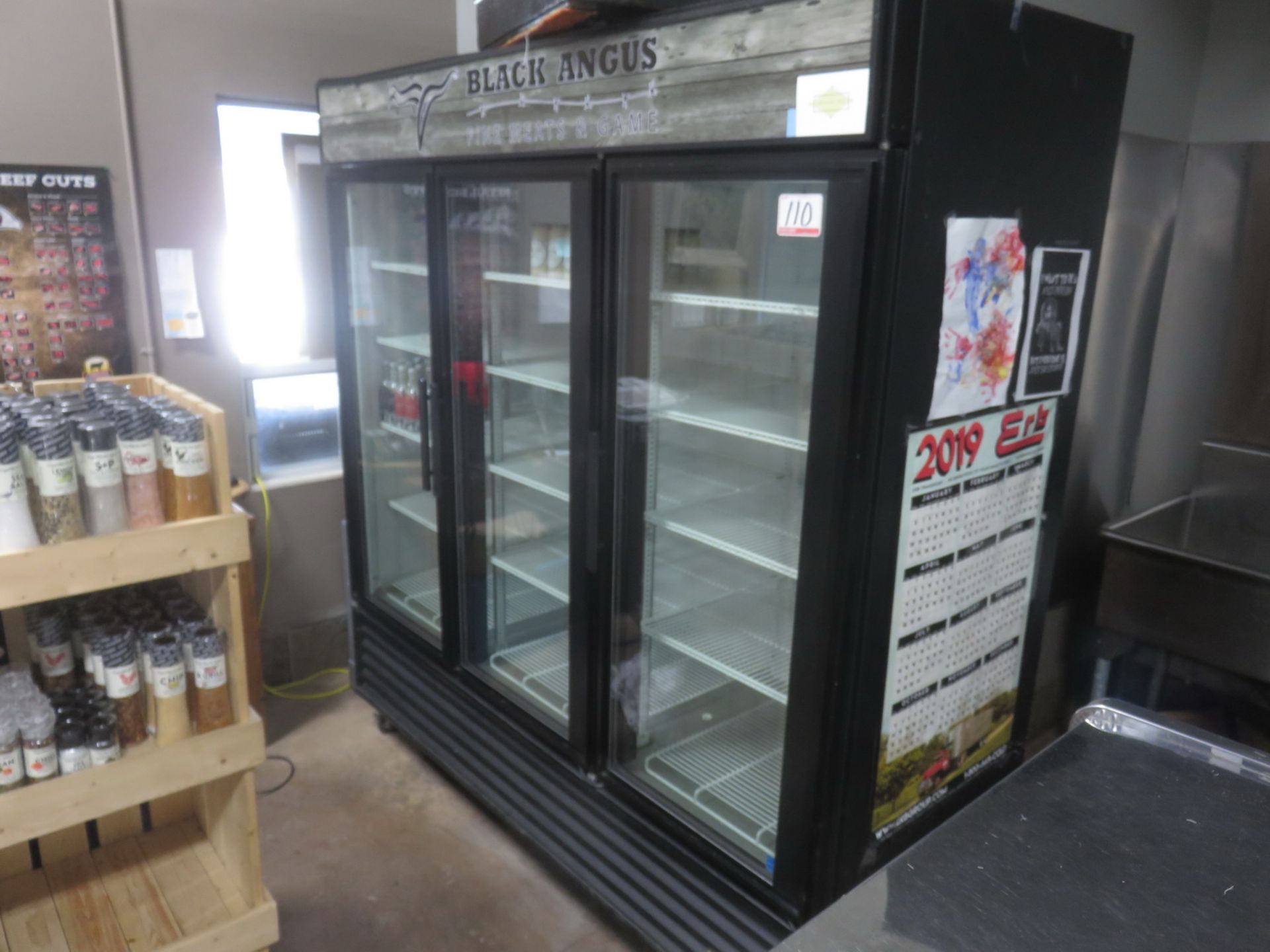 TRUE GDM72 GLASS 3-DOOR MERCHANDISER REFRIGERATOR W/ CASTERS, S/N 5386174