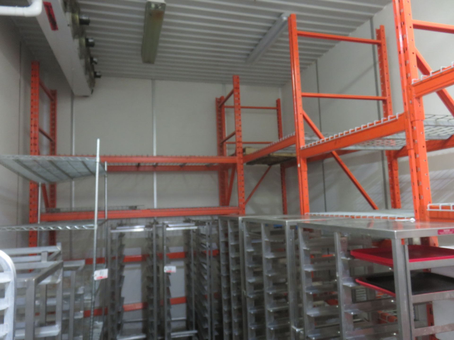 SECTIONS - ORANGE STEEL 42" X 4' & 8' X 12'H PALLET RACKING C/W (22) CROSS BEAMS TOTAL (6 X 4' & - Bild 2 aus 2