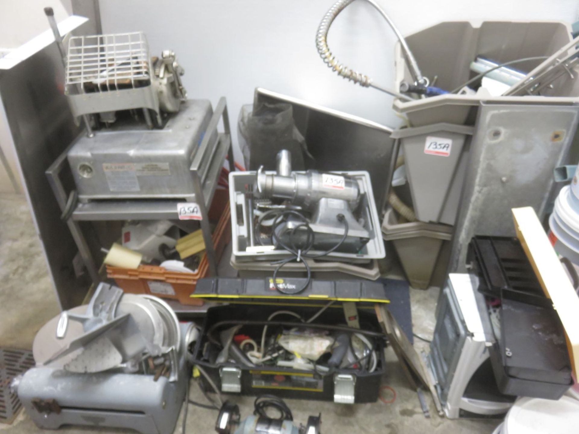 LOT - GRINDERS, STAINLESS STEEL CART & MISC PARTS
