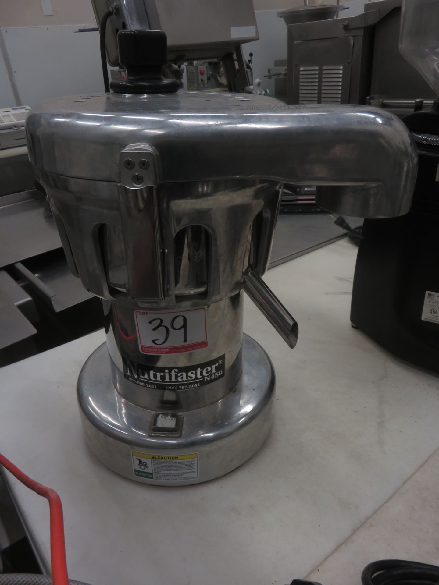 NUTRIFASTER N450 TABLE TOP JUICER - Image 2 of 2