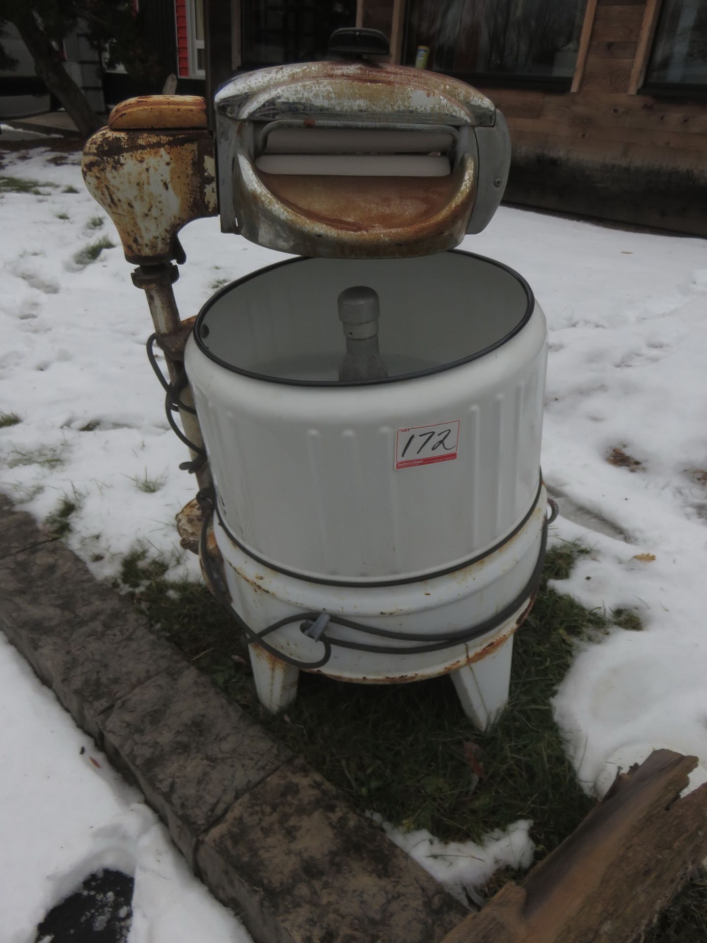 LOT - TOLEDO ANTIQUE SCALE, WASHING MACHINE & GREEN 4-WHEEL CART (OUTSIDE) - Image 2 of 2