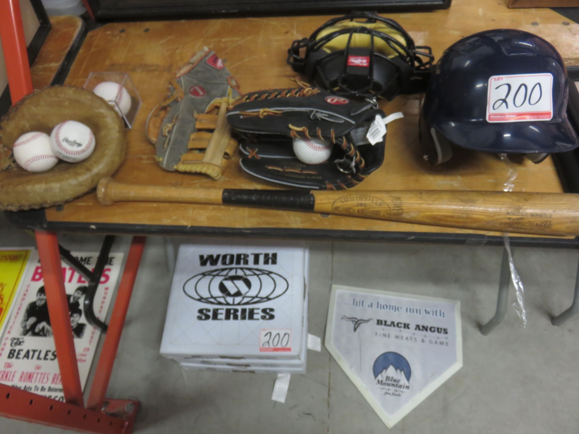 LOT - BASEBALL BASES, GLOVES, BALLS, JESSE BARFIELD & TOM HENKE AUTOGRAPHED PICTURES - Image 2 of 2