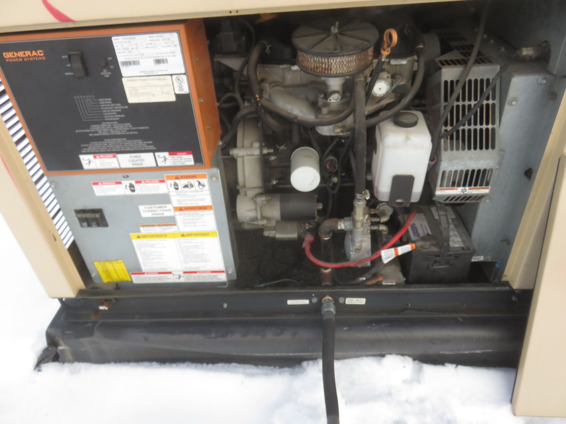 GENERAC QT02516GNSN 25KW 25KVA 3PH 120/208V 87 AMP NATURAL GAS GENERATOR (ON ROOF - MUST REMOVE - Image 4 of 4