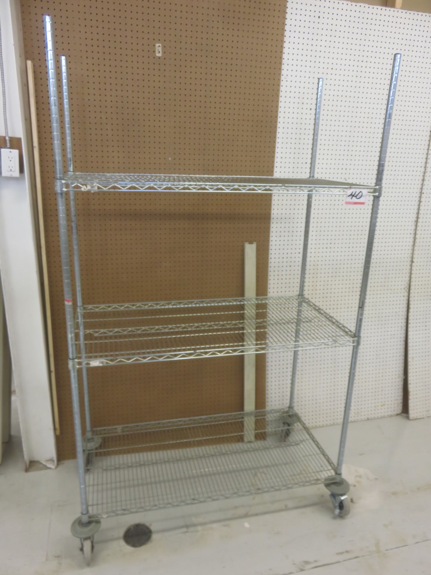 UNITS - FOCUS CHROME 2' X 4' X 80"H 3-SHELF CARTS (BLDG2)