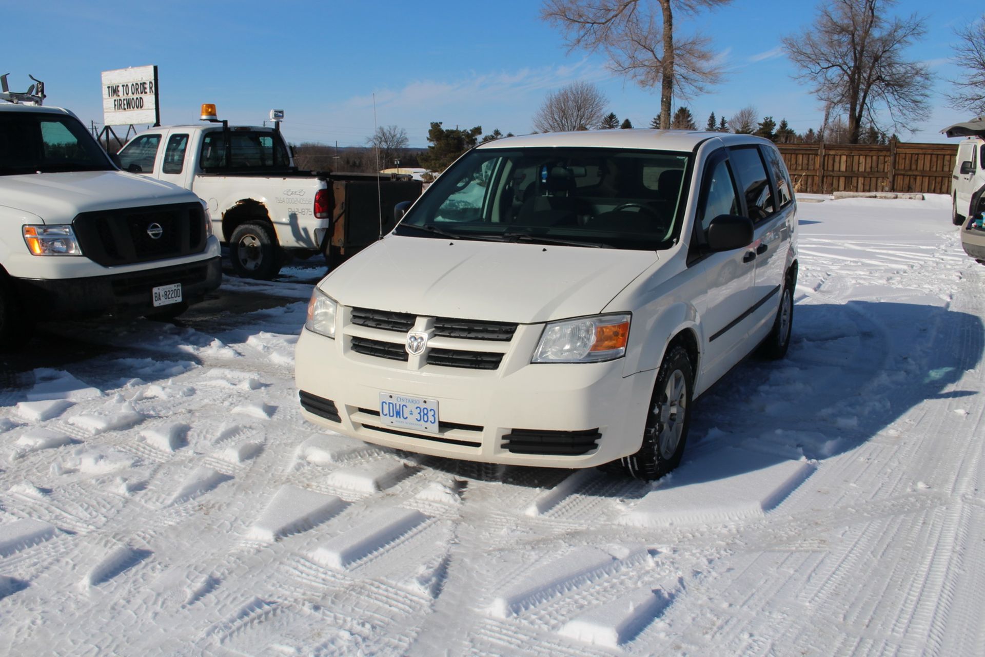 2009 DODGE GRAND CARAVAN PASSENGER VAN W/ 3.3L V6 GAS ENGINE, (178,603 KMS), VIN: 2D4HN11E09R650392 - Image 4 of 13