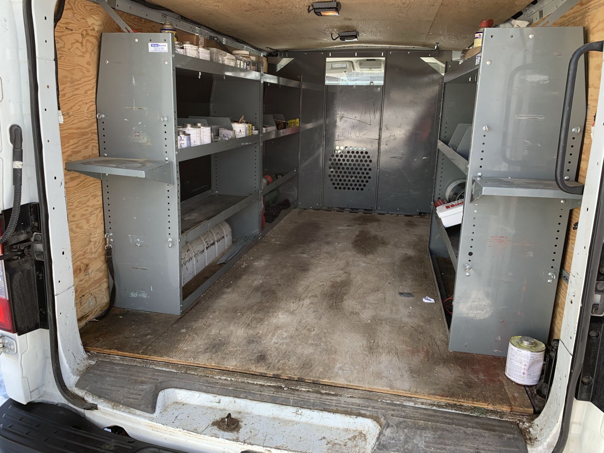 2014 NISSAN 2500 HD S NV CARGO VAN W/ 4.0L V6 GAS ENGINE RWD W/ LADDER ...