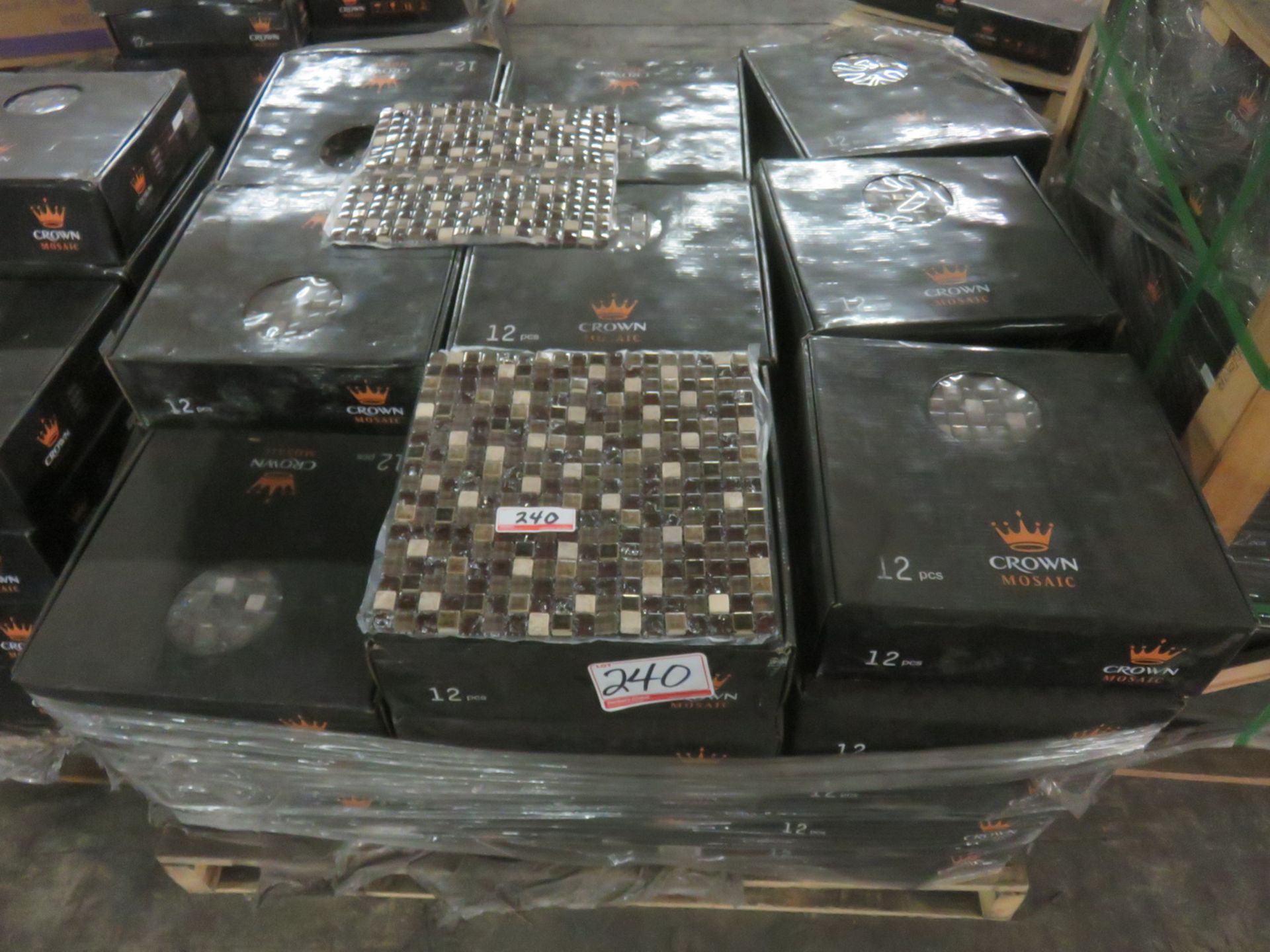 BOXES - CROWN HG815206 300 X 300 X 8MM MOSAIC TILES (12 PCS/BOX) - Image 3 of 3