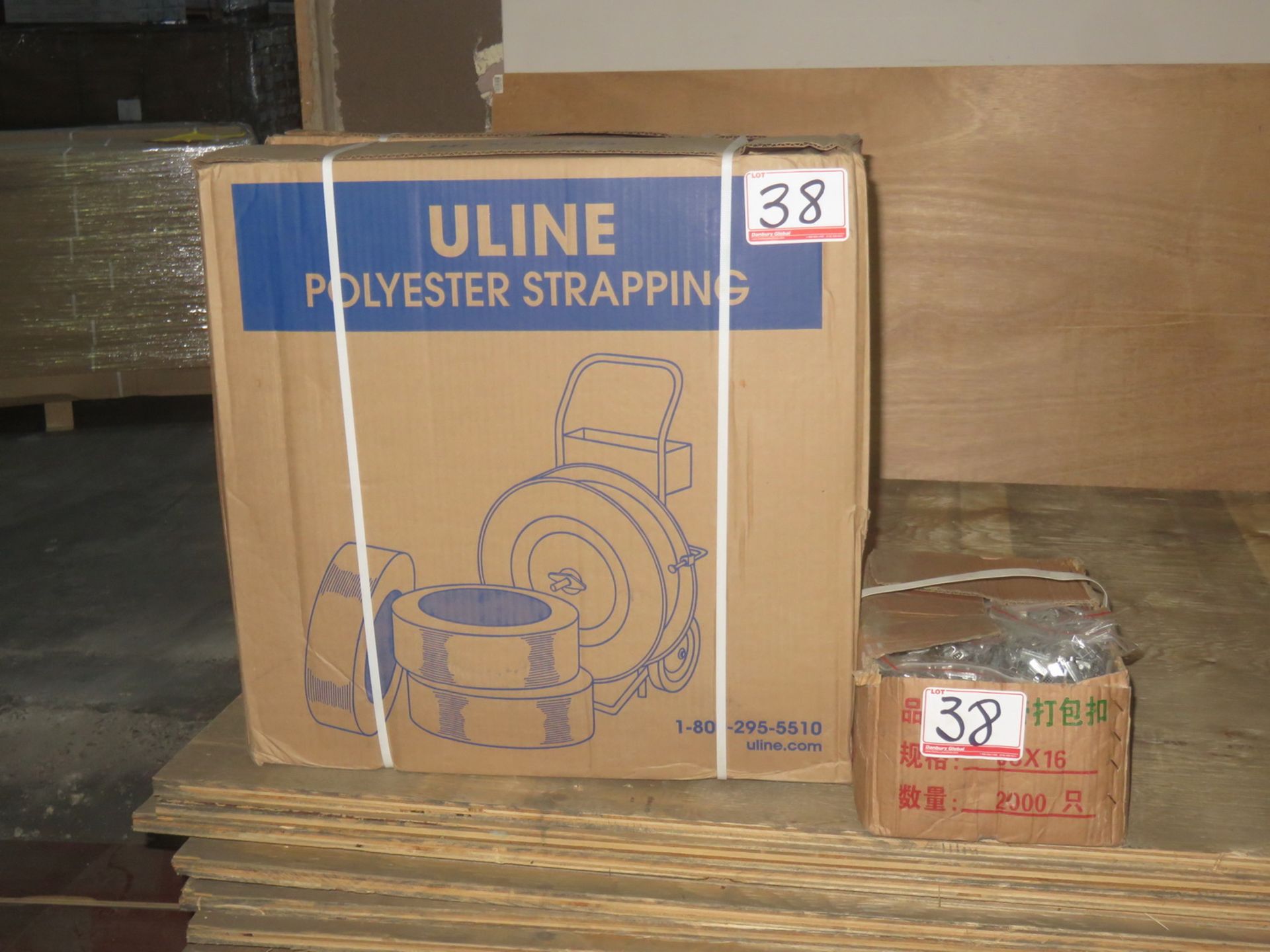 LOT - U-LINE MOD S-3250 5/8" X .035 X 4200' GREEN POYESTER STRAPPING (2 BOXES)