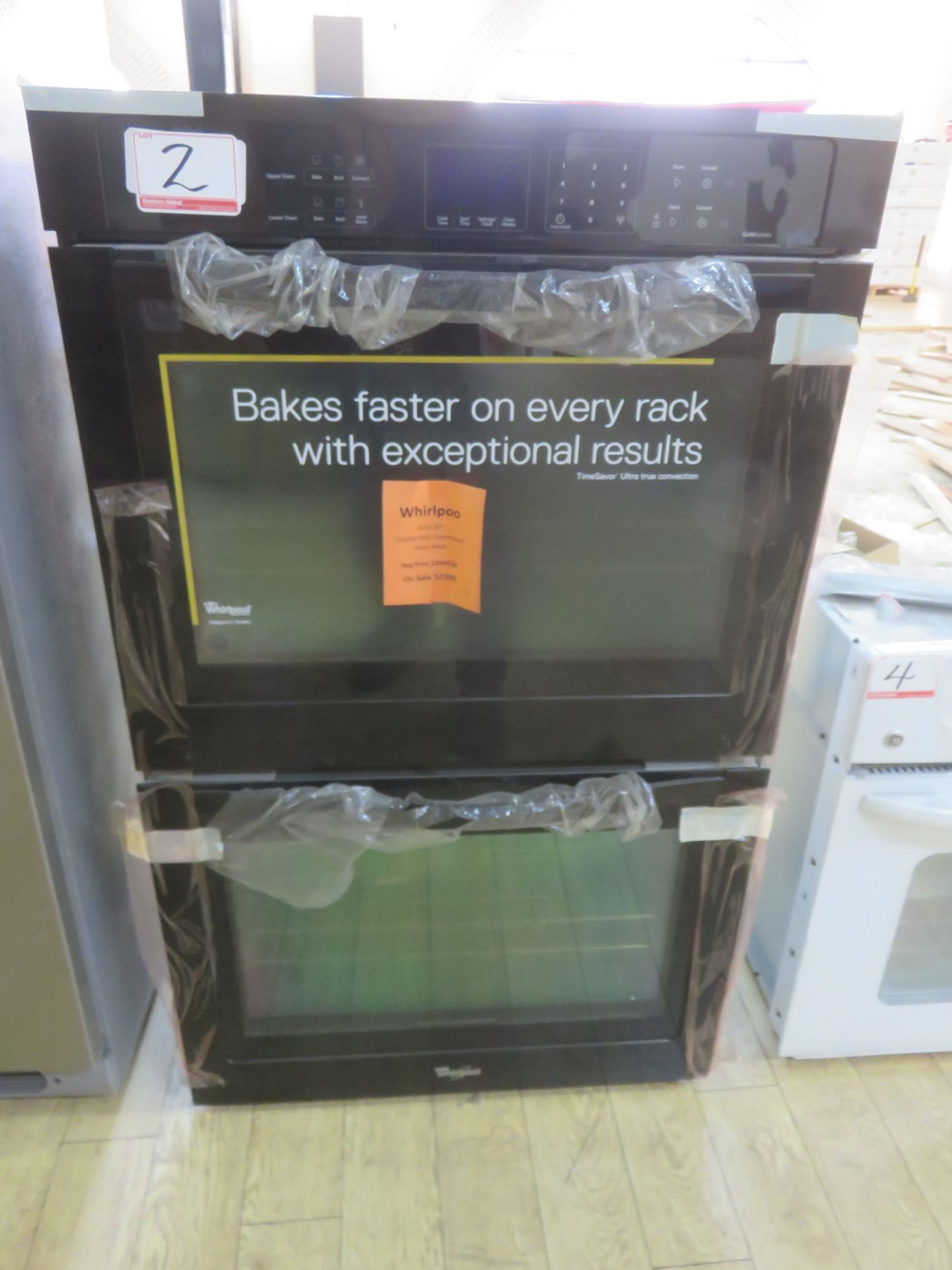 WHIRLPOOL GOLD SERIES W0D93ECOAB BLACK 30" DOUBLE ELECTRIC CONVECTION OVENS