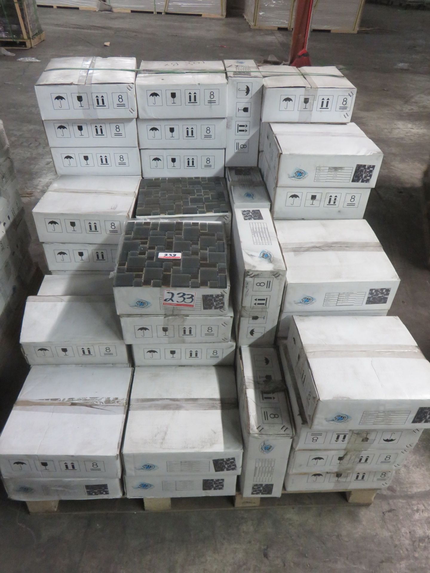 BOXES - INTERNATIONAL TAX4806 298 X 298 X 8MM MOSAIC TILES (12 PCS/BOX) - Image 3 of 3