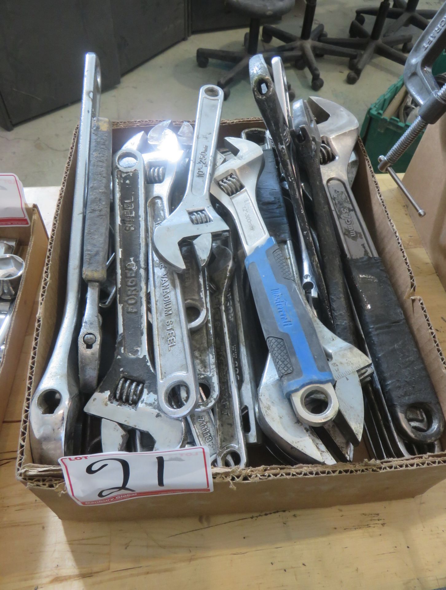 LOT - CRESCENT ASSTD SIZES WRENCHES