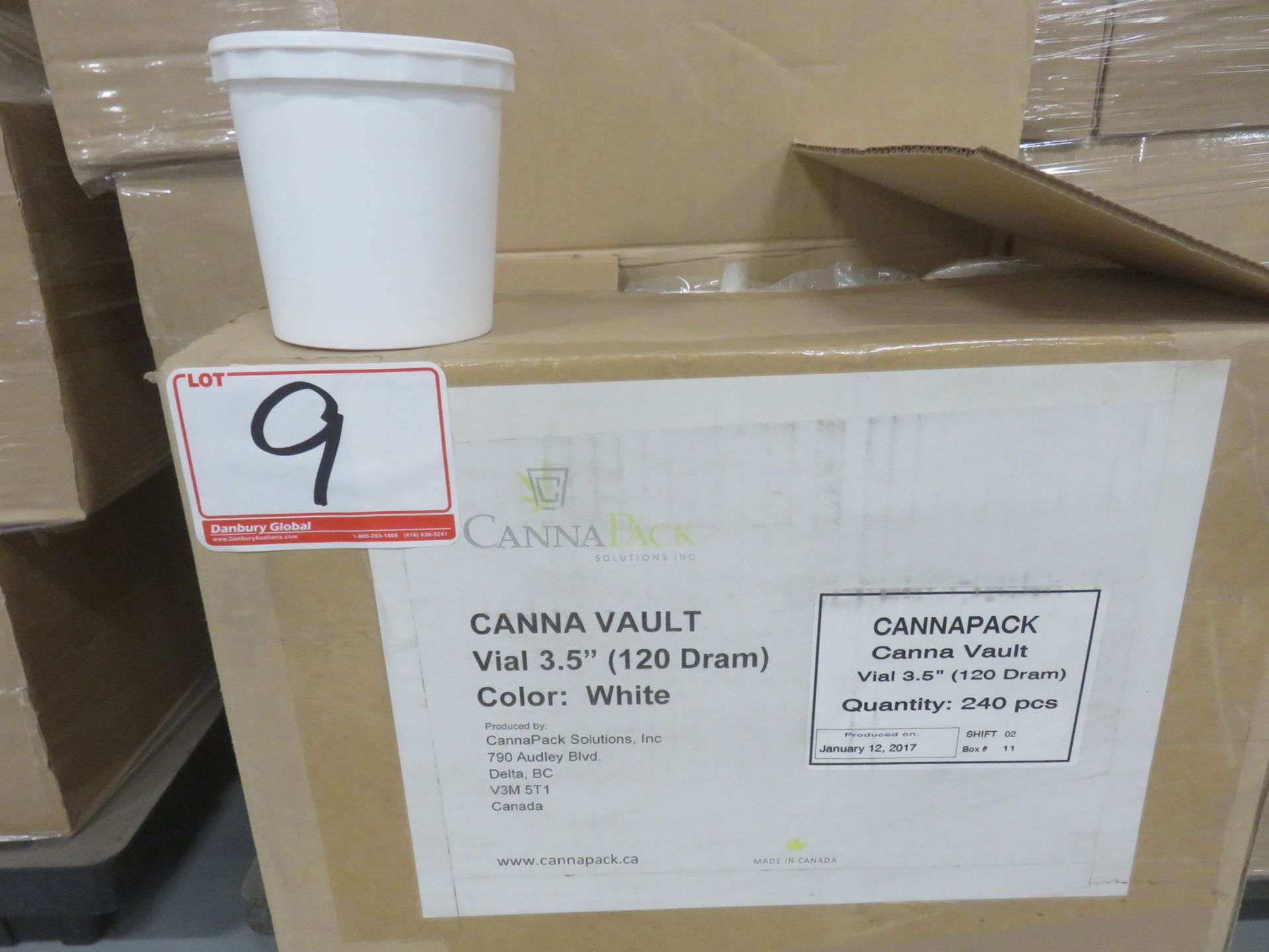 LOT - (33 BOXES) - CANNA PACK CANNA-VAULT VIAL 3.5" (120 DRAM) WHITE PLASTIC CANISTERS (240 PCS/BOX) - Image 3 of 4