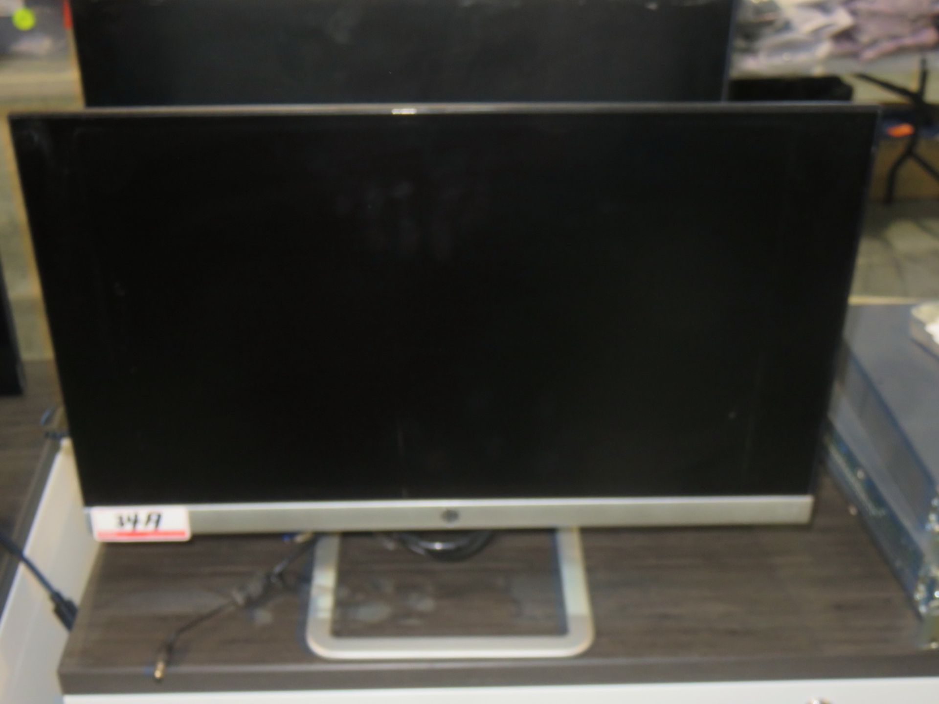 UNITS - HP HSTND 9141-N 21.5" LCD MONITORS (MISSING 1 POWER CORD)