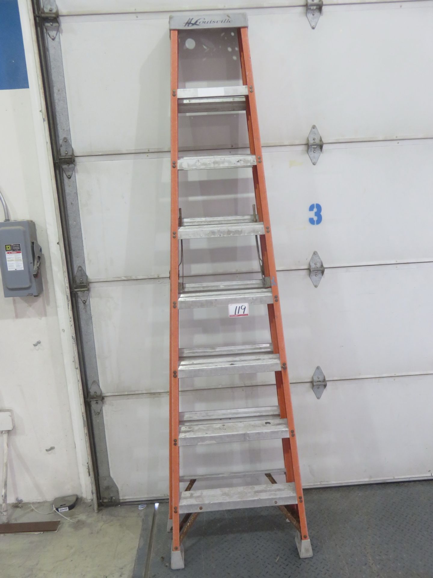 LOUISVILLE ORANGE 8' STEP LADDER