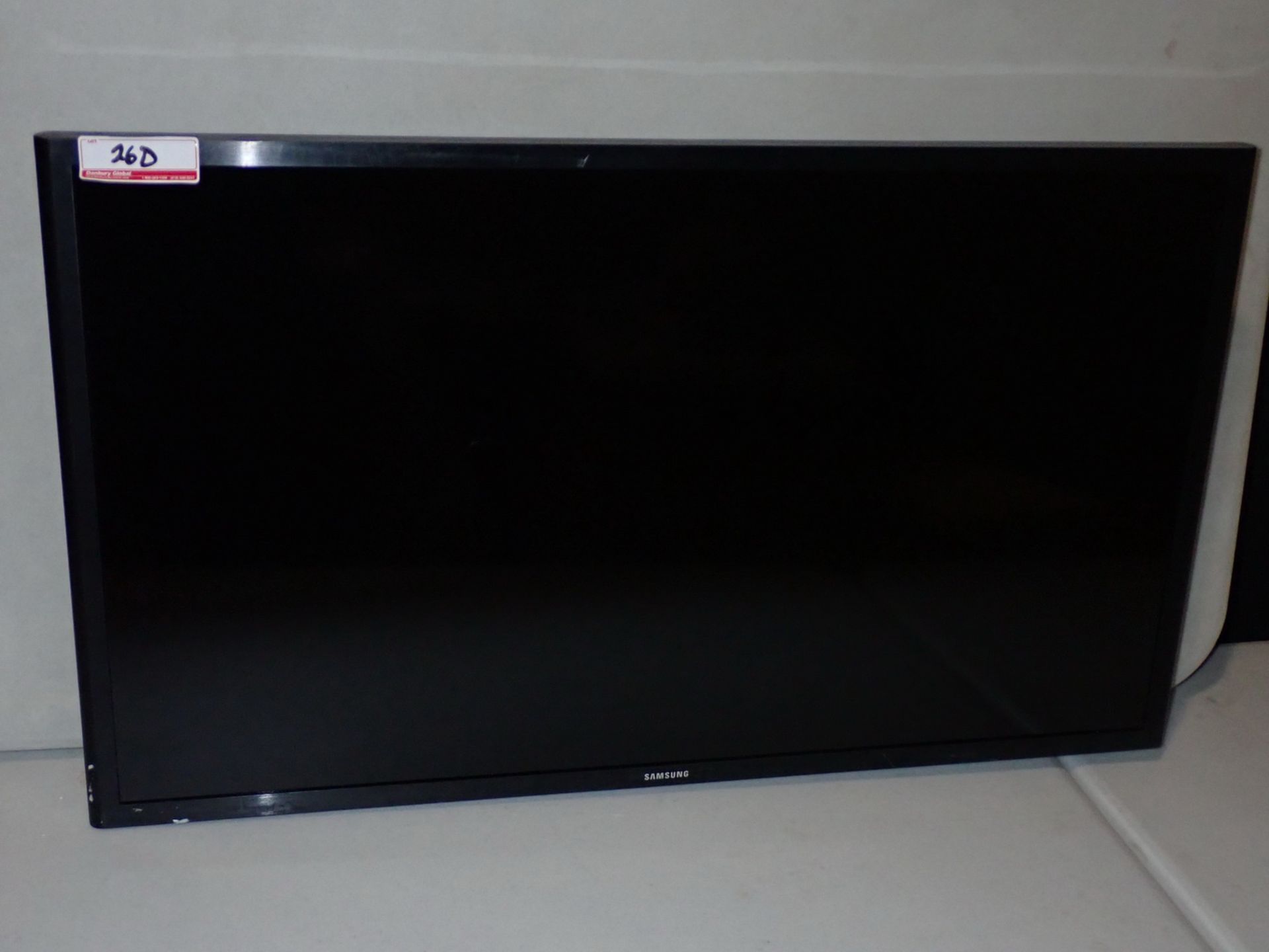 UNITS - SAMSUNG UN32J5205AF 32" SMART LED TV (WORKS - NO POWER SUPPLY + SCRATCHES ON SCREEN)